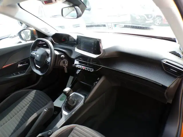 Peugeot 2008 view 15