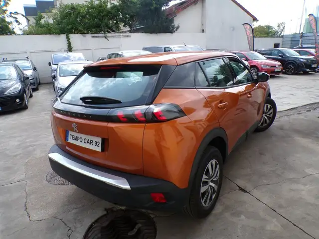 Peugeot 2008 view 6