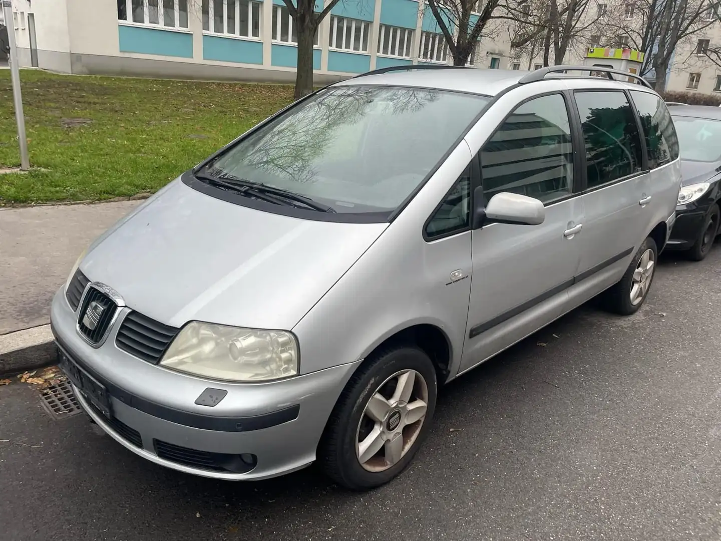 SEAT Alhambra Alhambra Stylance Luxus 1,9 TDI PD Stylance Luxus Silber - 1