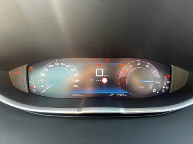Peugeot 5008 view 15