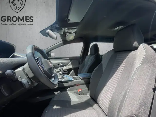 Peugeot 5008 view 9