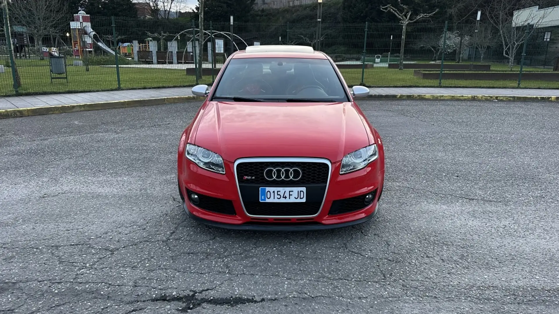 Audi RS4 4.2 V8 FSI quattro Червоний - 2