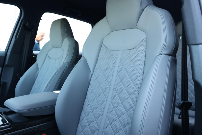 Audi Q7 55 TFSI e quattro Pro Line S / Memory / Headup — photo 12