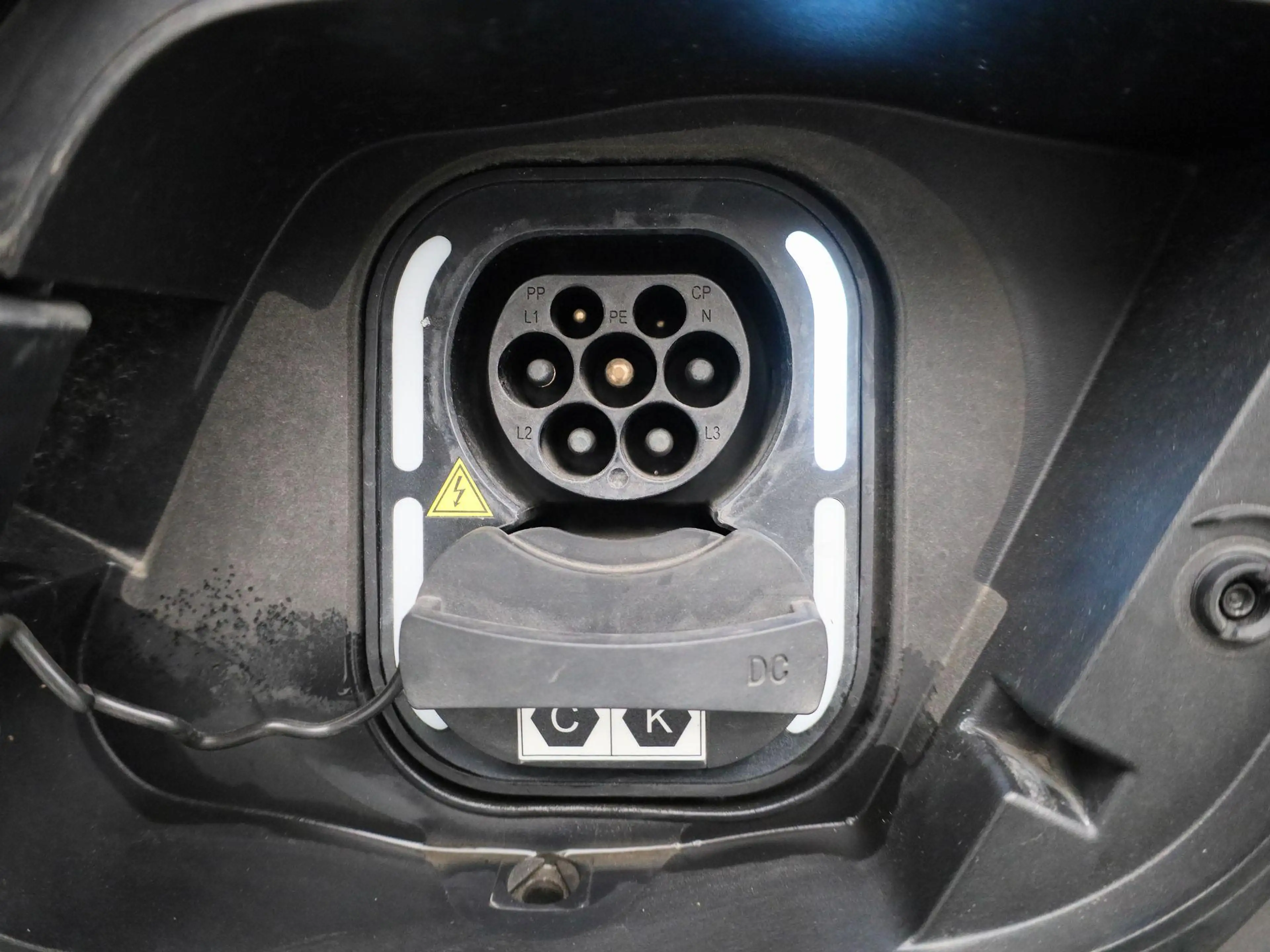 MG MG4 Long Range Luxury 64 kWh | Navi | Led Koplampen | — photo 13