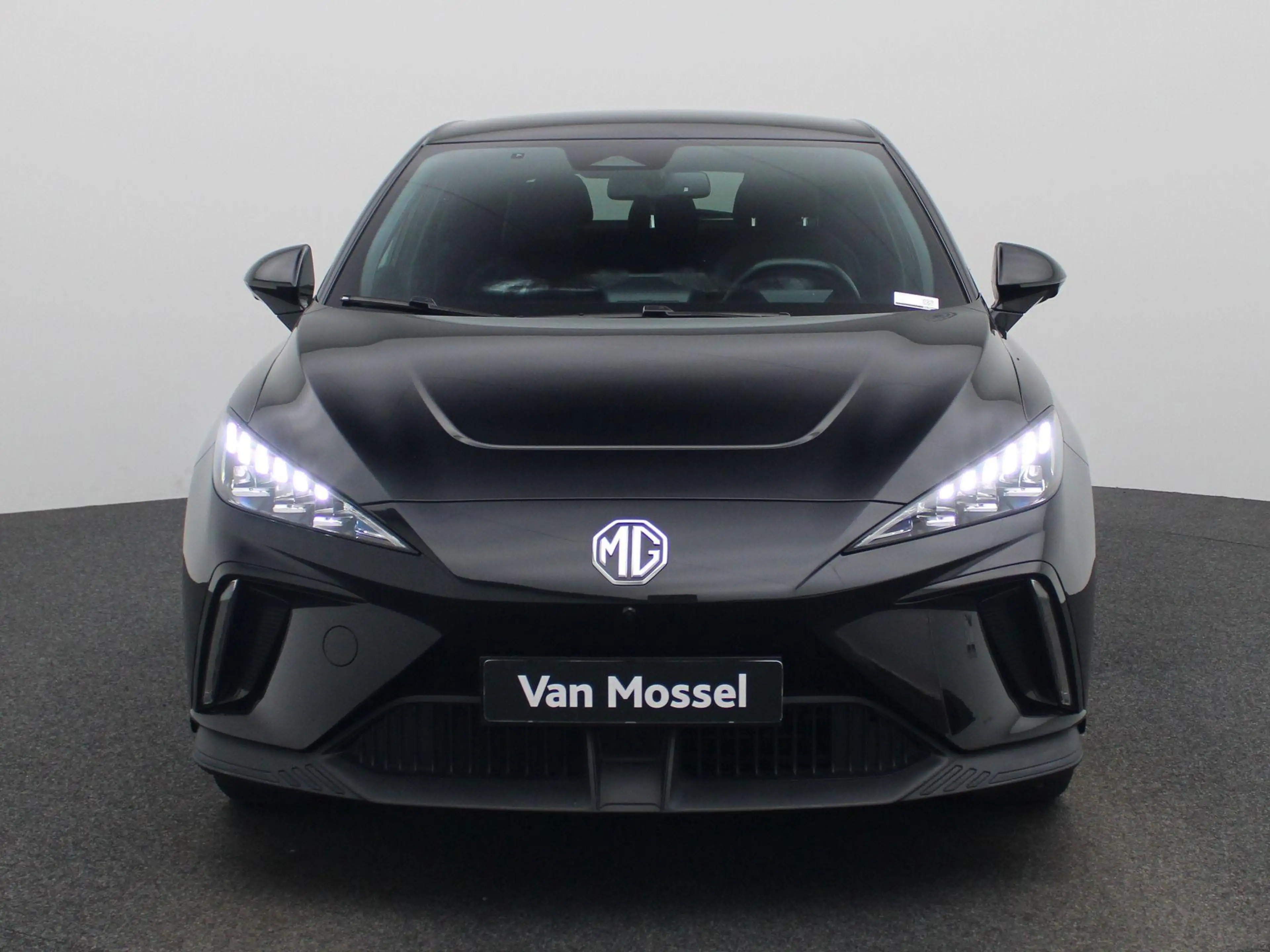 MG MG4 Long Range Luxury 64 kWh | Navi | Led Koplampen | — photo 3