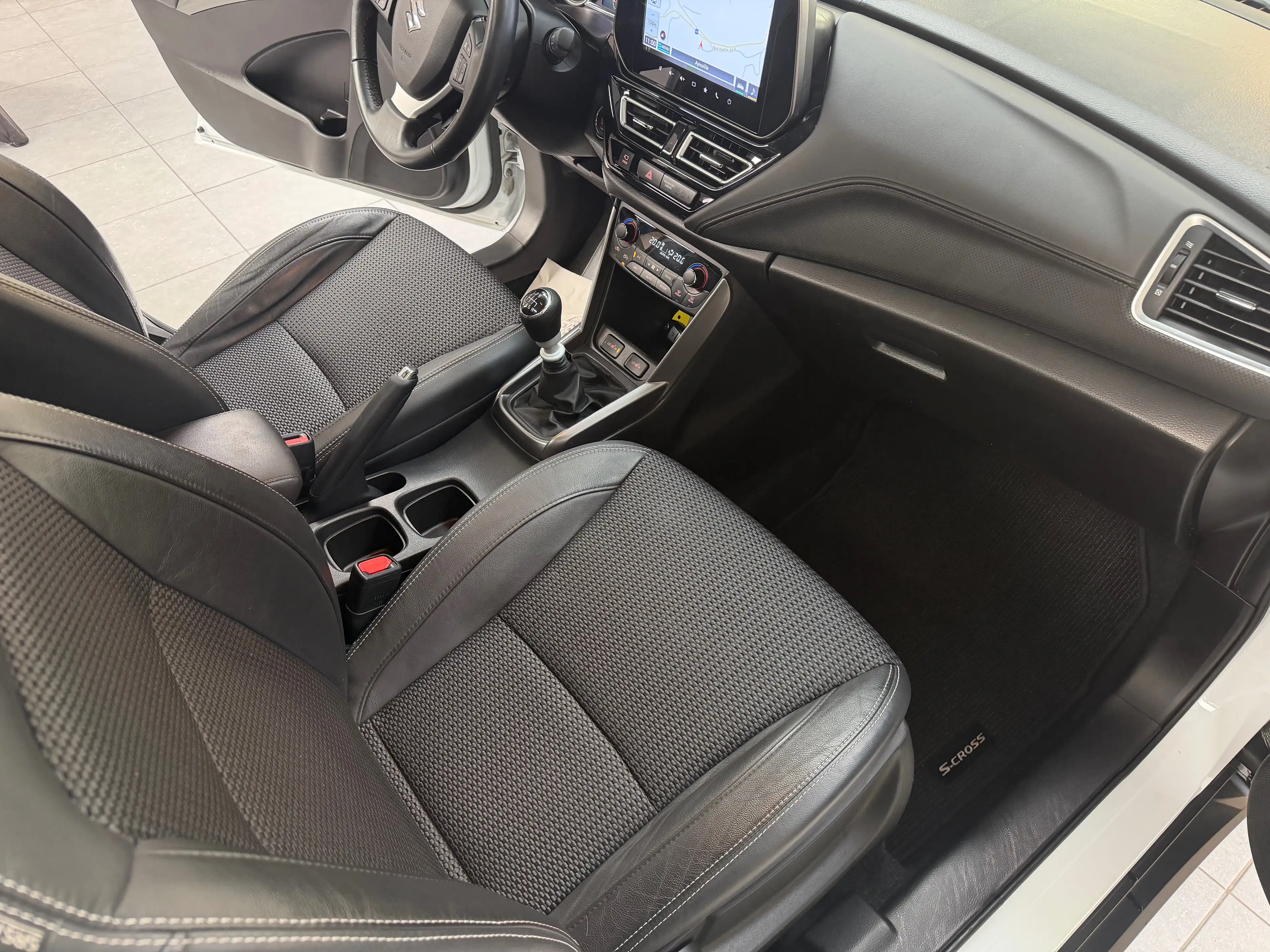 Suzuki S-Cross S-Cross 1.4 Turbo Boosterjet 48V Hybrid GLX GLX — photo 14