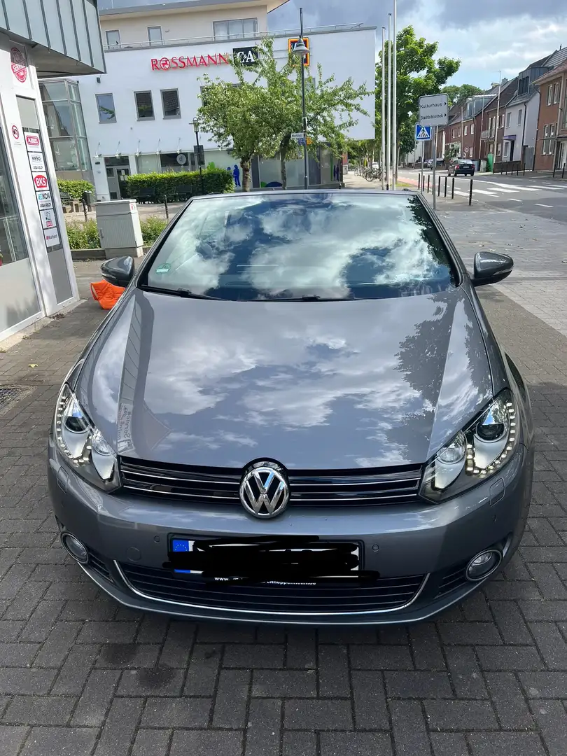 Volkswagen Golf Cabriolet Sondermodell Cup Gris - 2