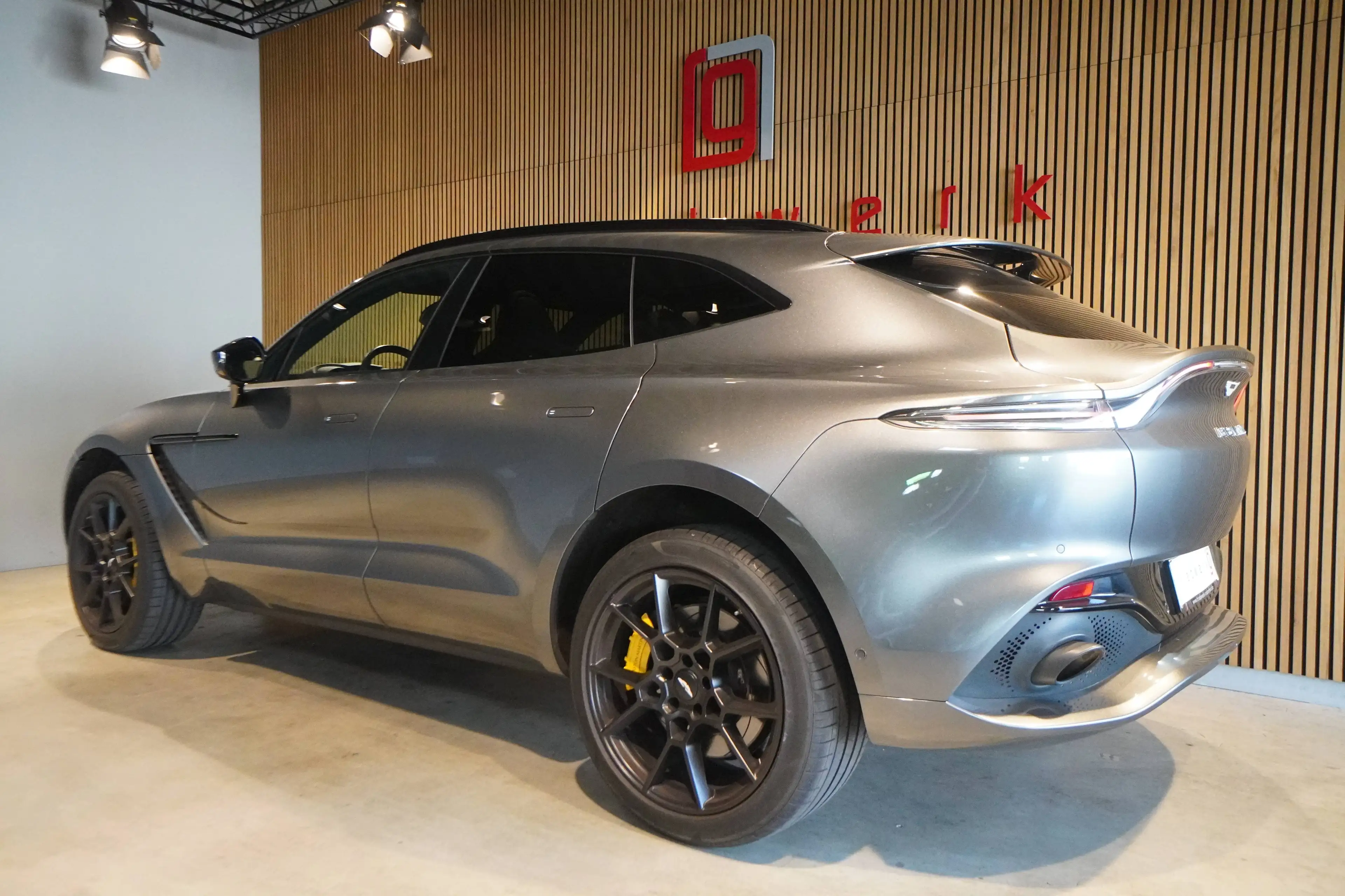 Aston Martin DBX DBX 4.0 V8*AHK*BRD Fzg*22"SPort*SportAbgas* — photo 3