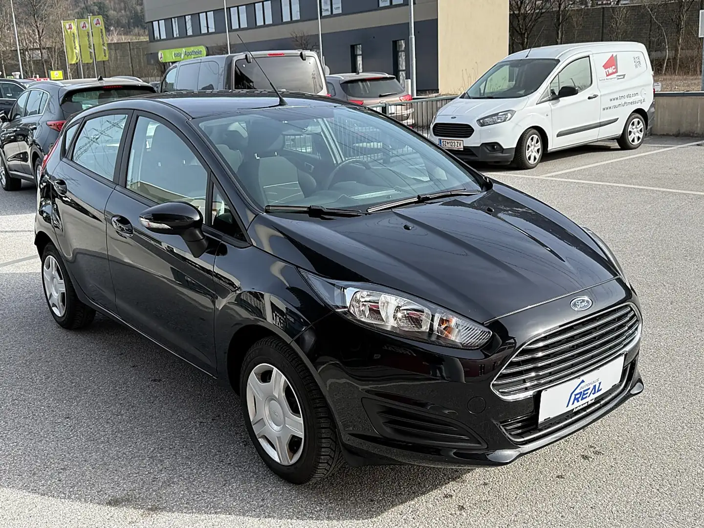 Ford Fiesta Trend 1,0  - 1. Besitz! Schwarz - 2