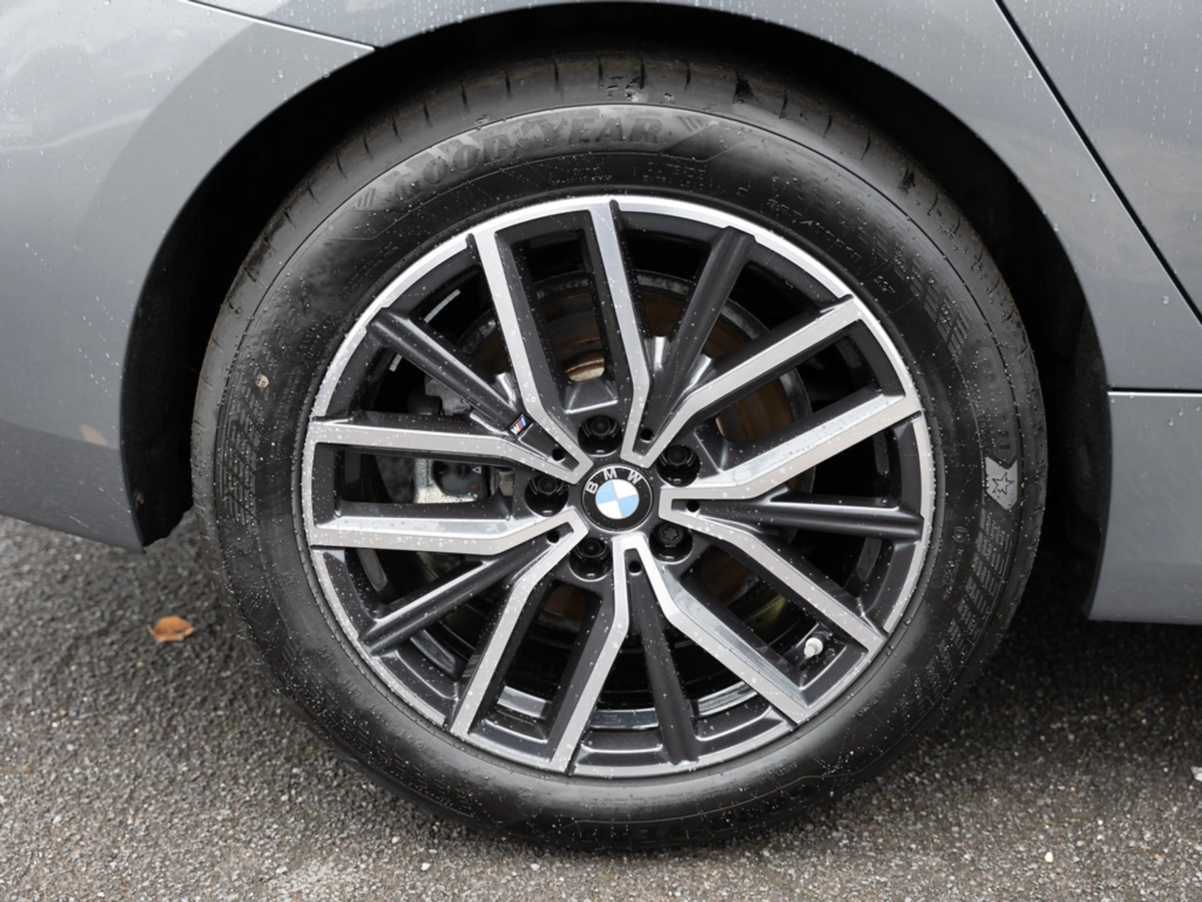 BMW 220 Active Tourer M-Sport PANO AHK HUD 360° — photo 10