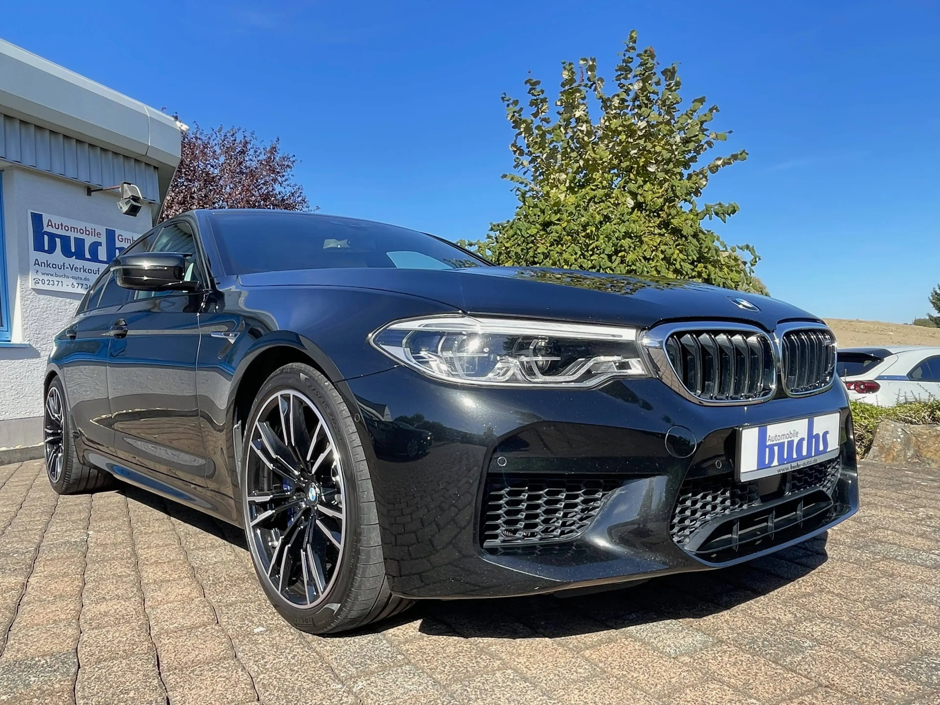 BMW M5 Limousine M Drivers Package AHK ACC Massage LED