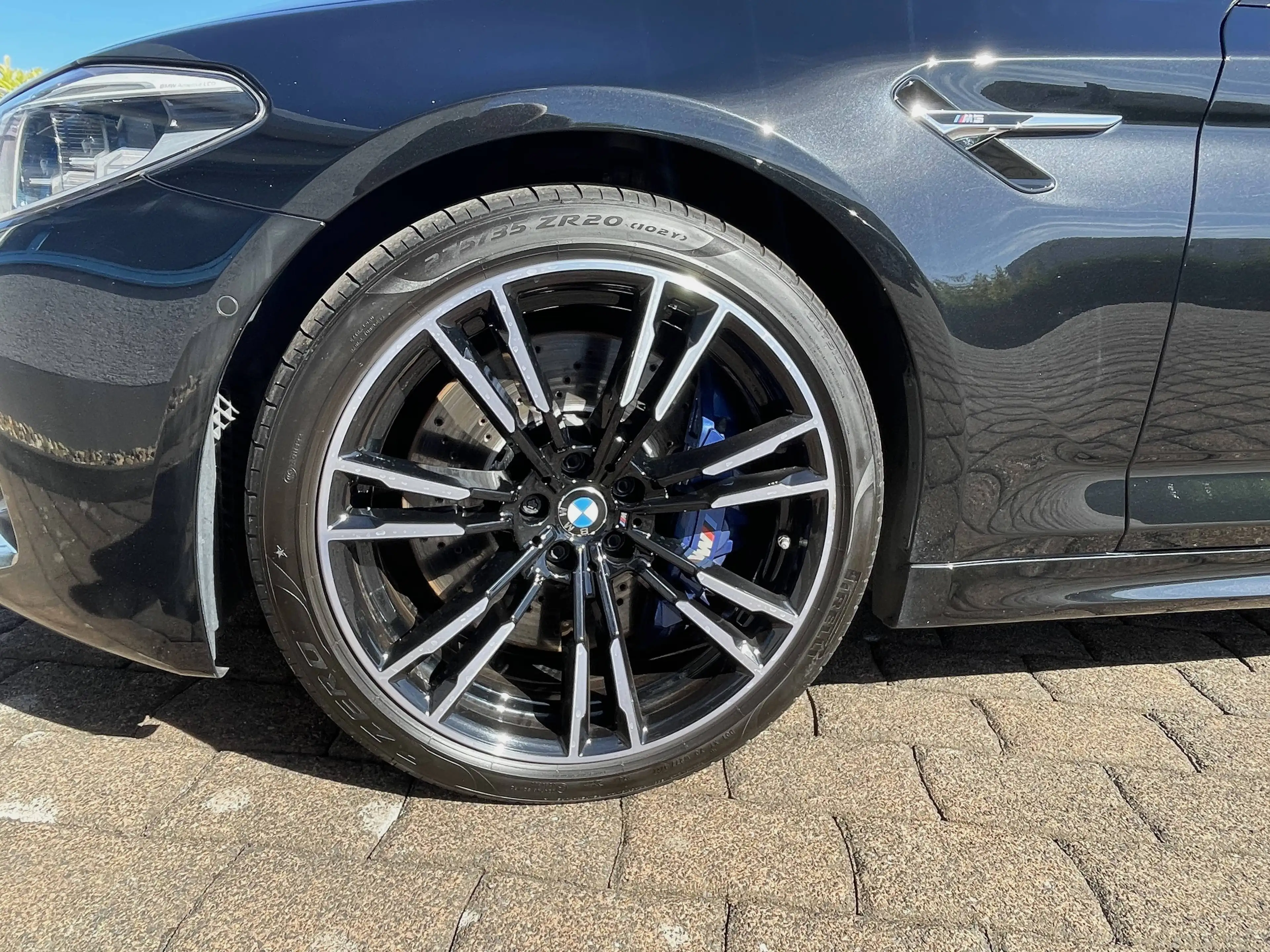BMW M5 Limousine M Drivers Package AHK ACC Massage LED — photo 6