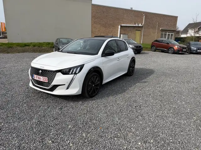 Peugeot e-208 e-208 50 kWh GT