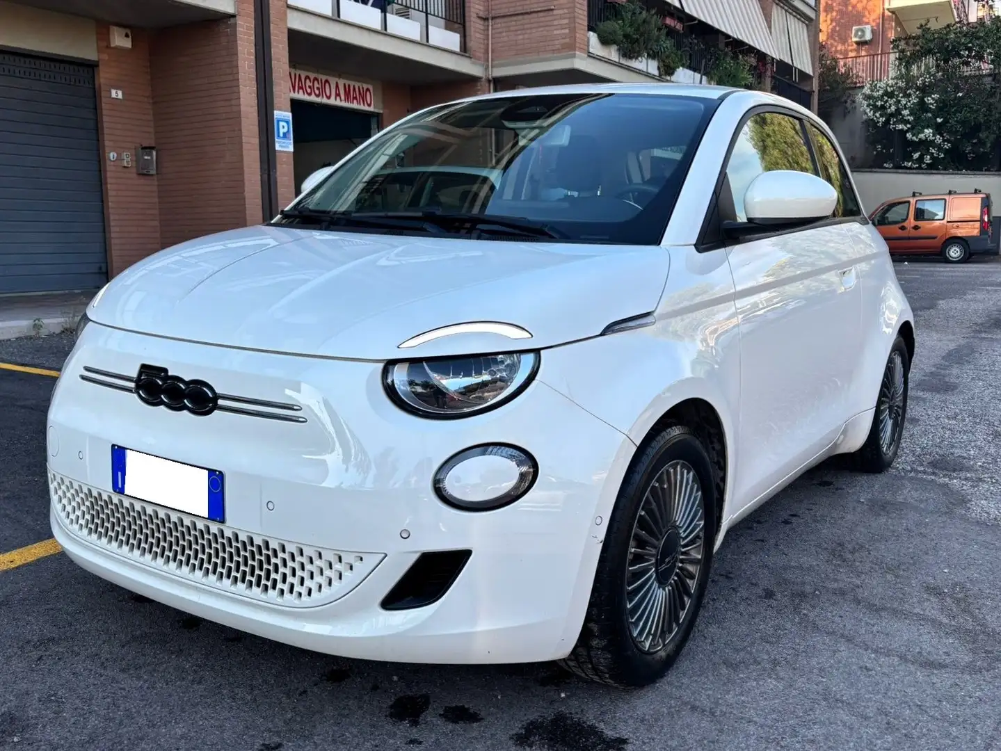 Fiat 500e 500e 42 kWh Icon + Wit - 1