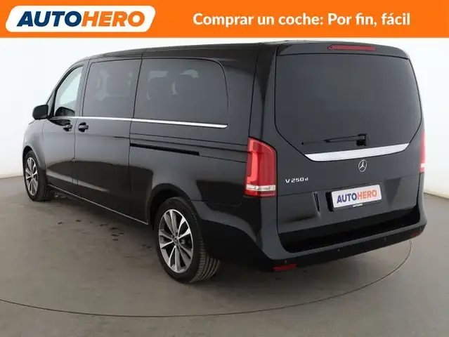 Mercedes-Benz V-Class view 4