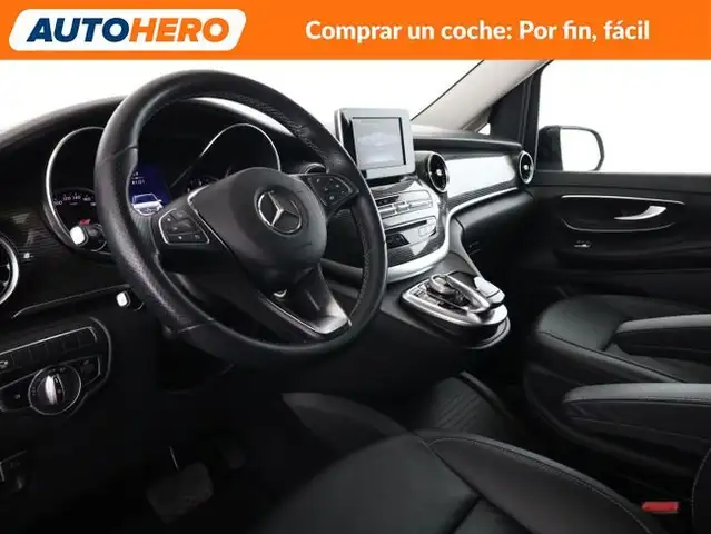 Mercedes-Benz V-Class view 12