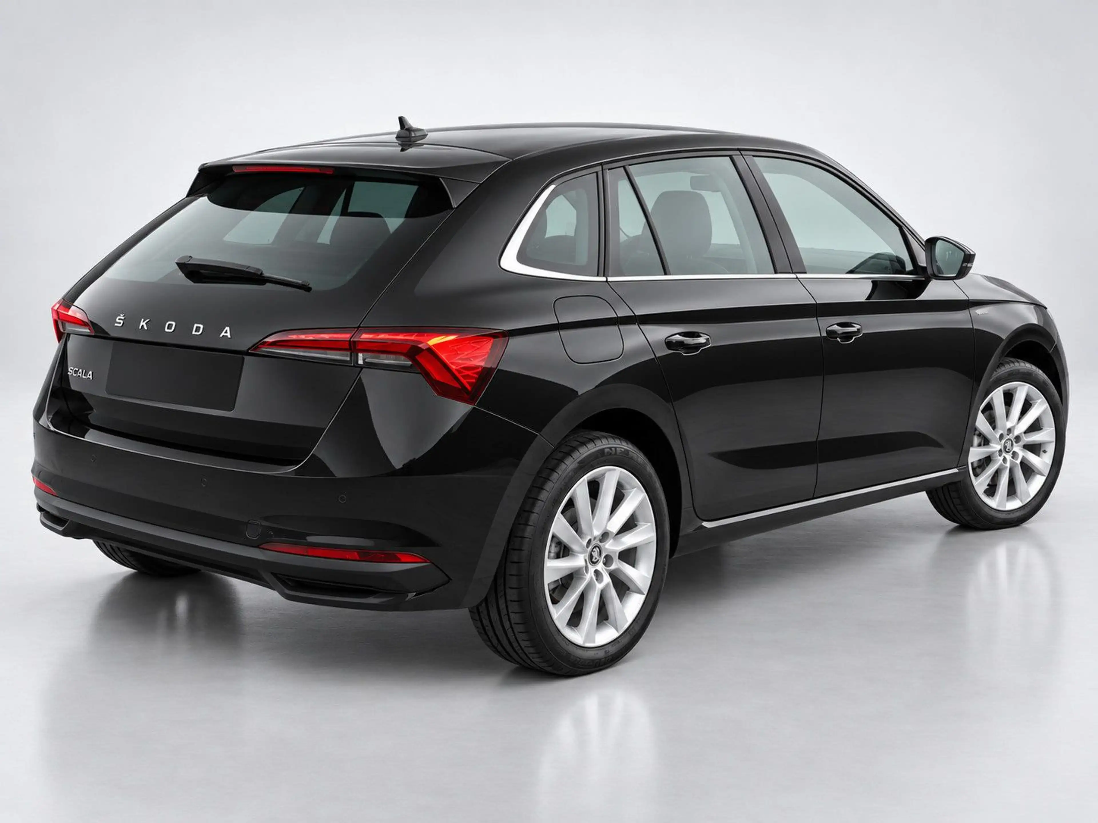 Skoda Scala 116PS DSG ACC 3xHeizung Navi-App 17 Zoll — photo 2