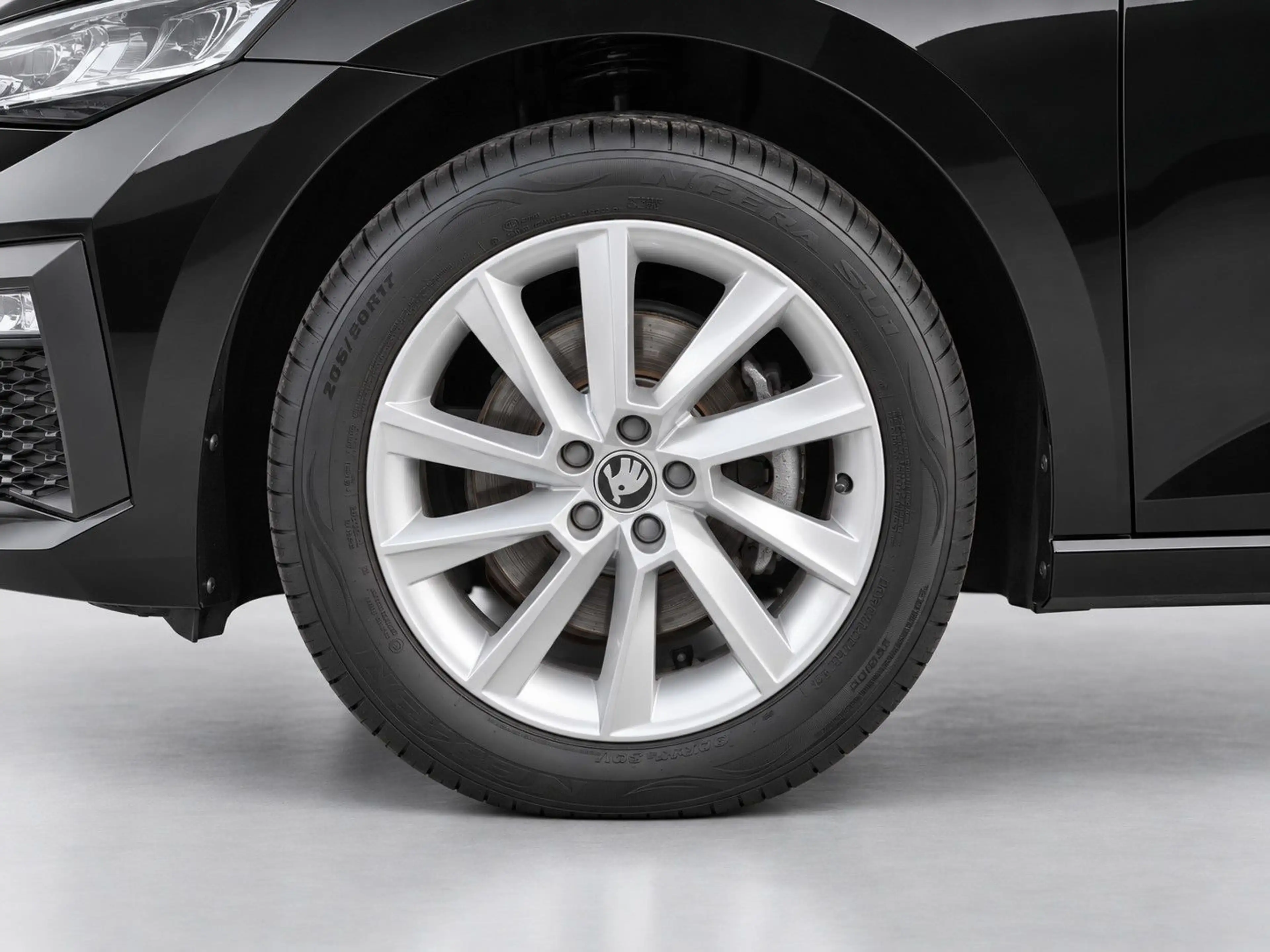 Skoda Scala 116PS DSG ACC 3xHeizung Navi-App 17 Zoll — photo 5