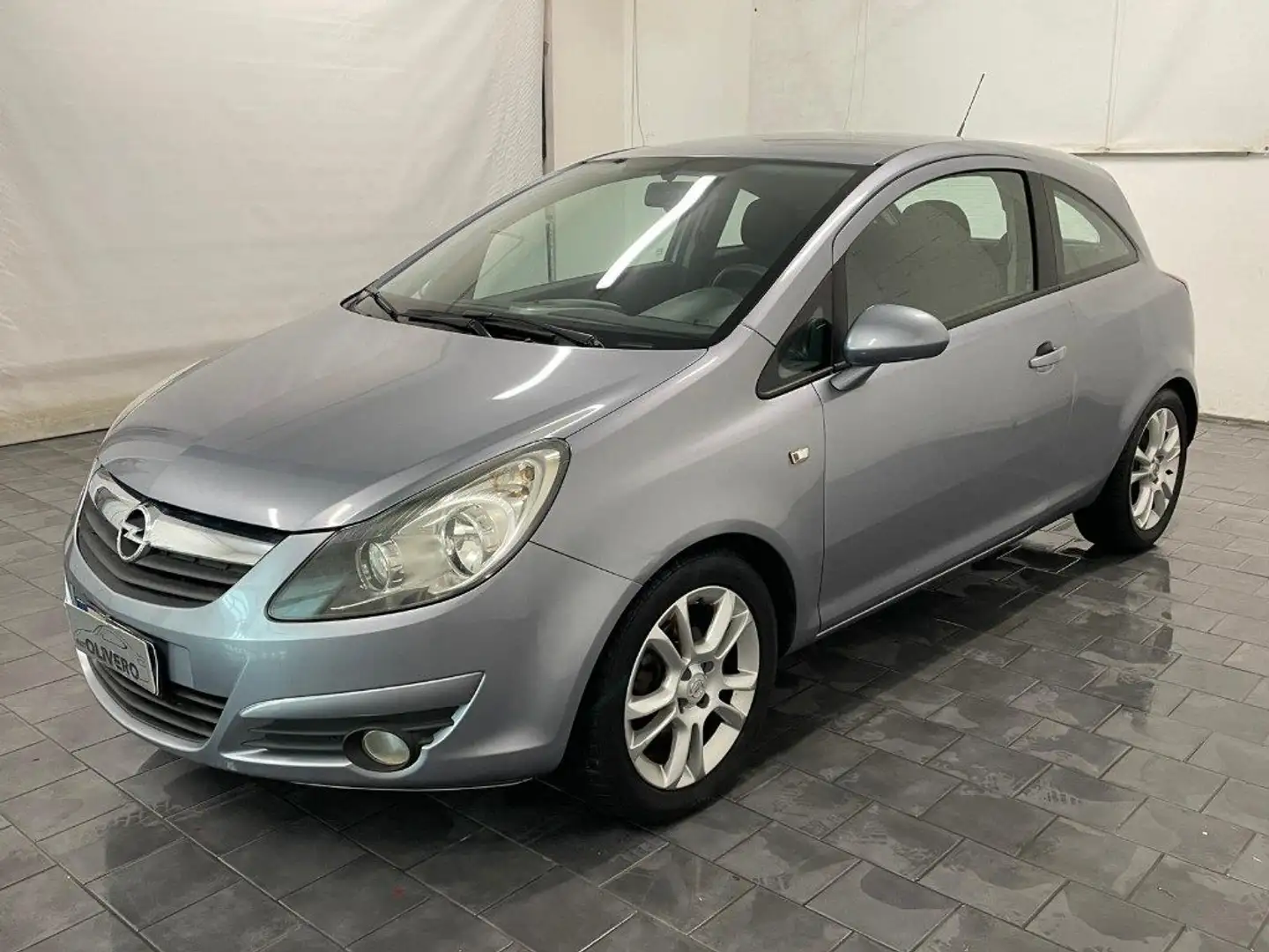Opel Corsa 1.4 16V 90CV 3 porte Sport-GOMMENUOVE Grigio - 2