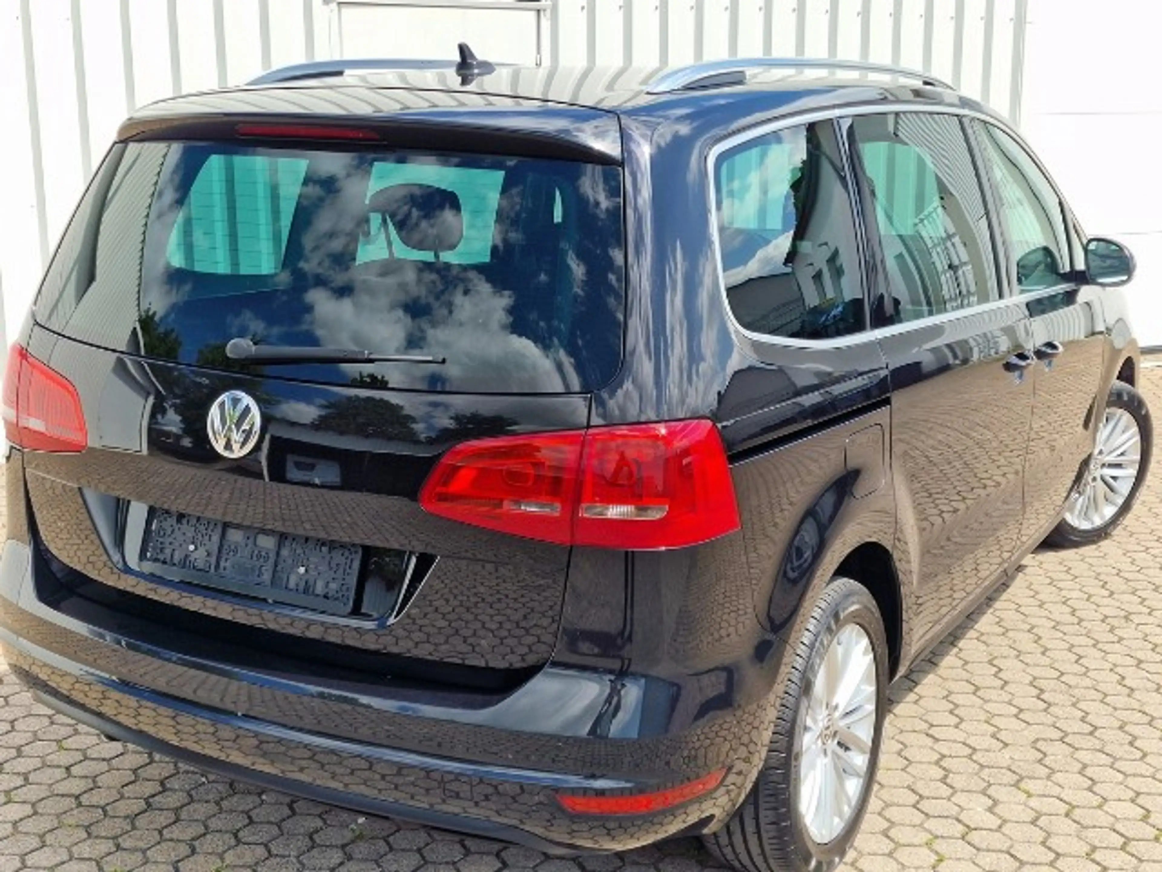 Volkswagen Sharan Navi*Sitzheiz*R-Cam*Steuerkette neu !!! — photo 12