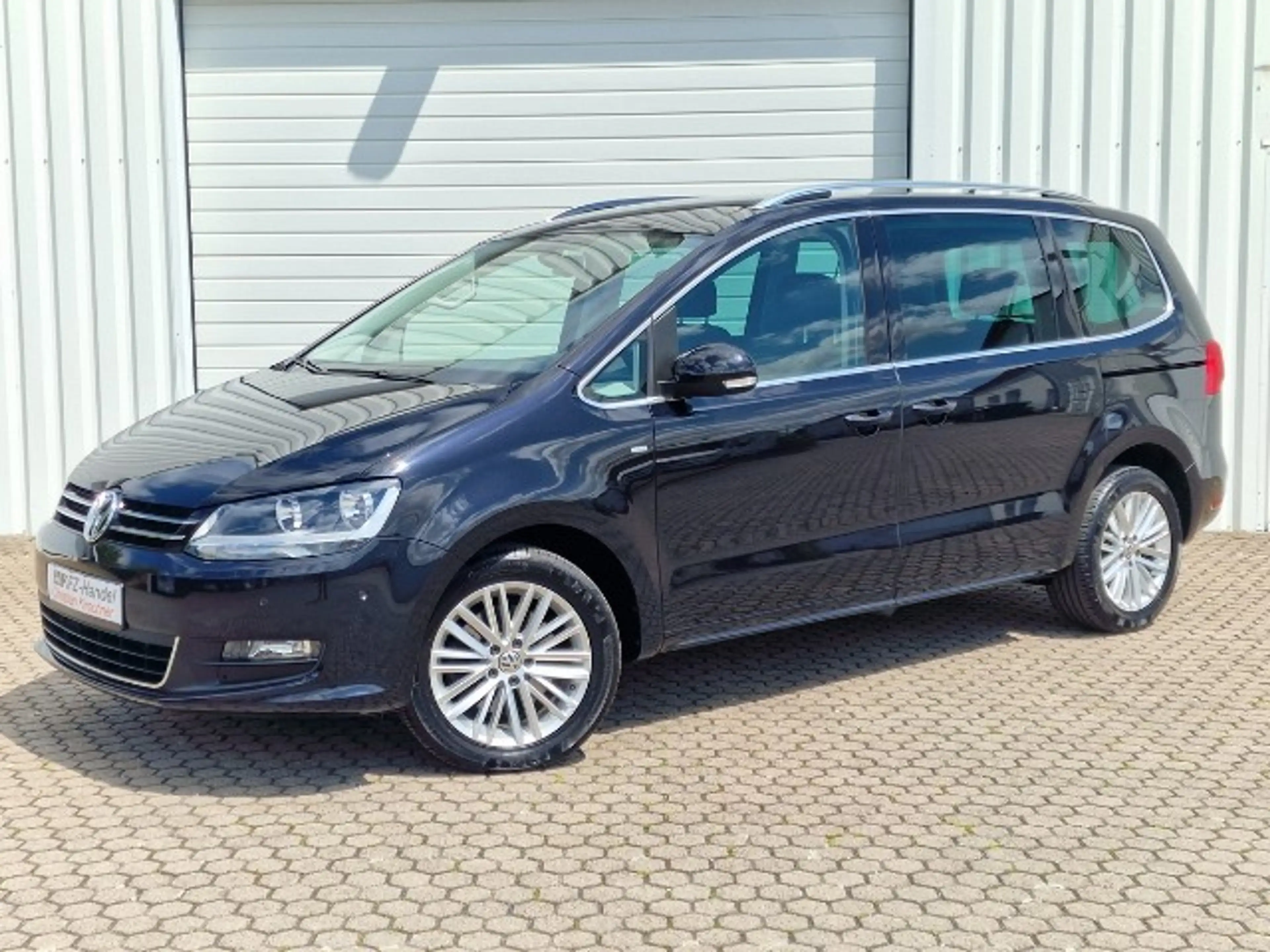 Volkswagen Sharan Navi*Sitzheiz*R-Cam*Steuerkette neu !!! — photo 2