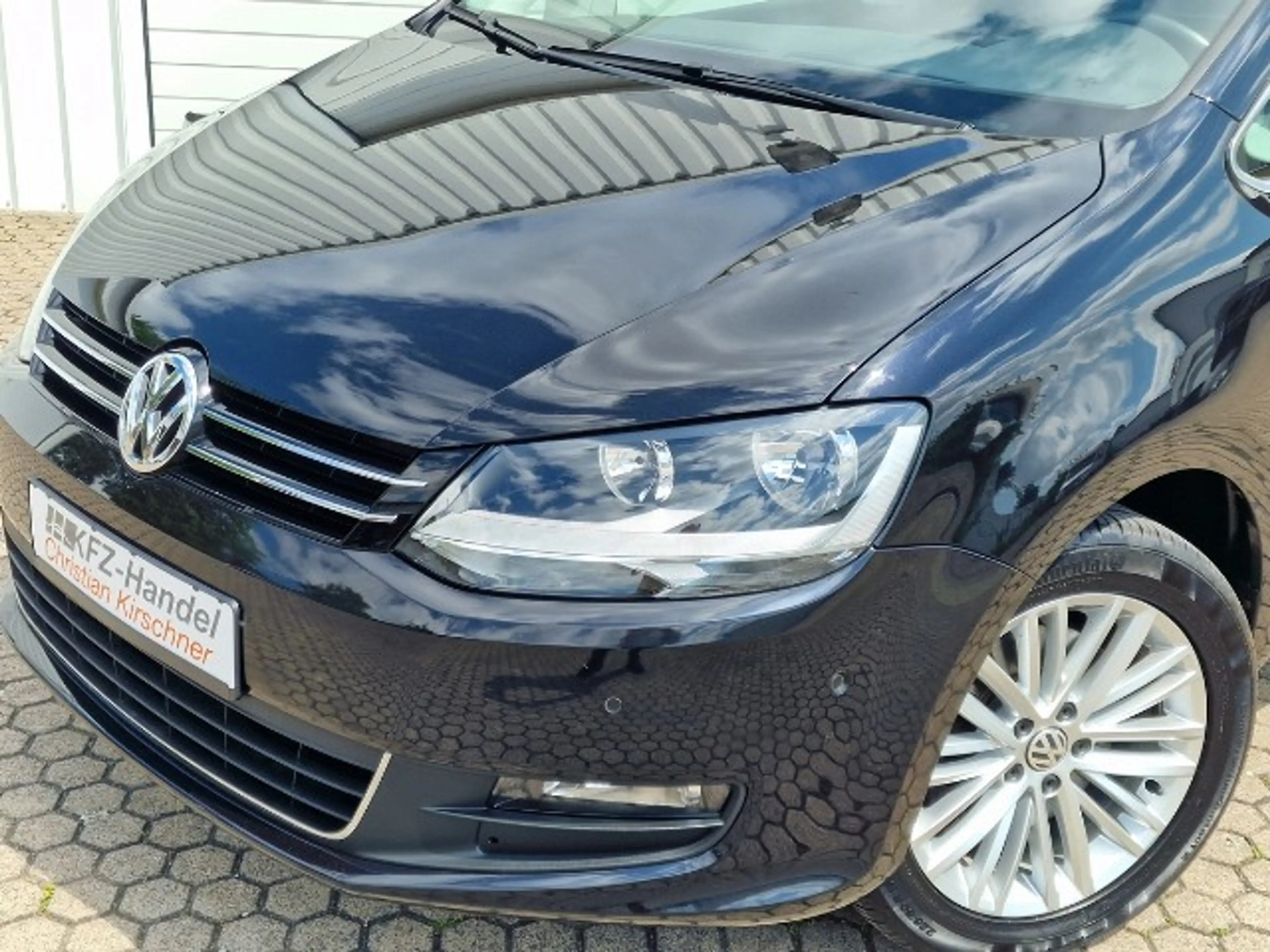 Volkswagen Sharan Navi*Sitzheiz*R-Cam*Steuerkette neu !!! — photo 3