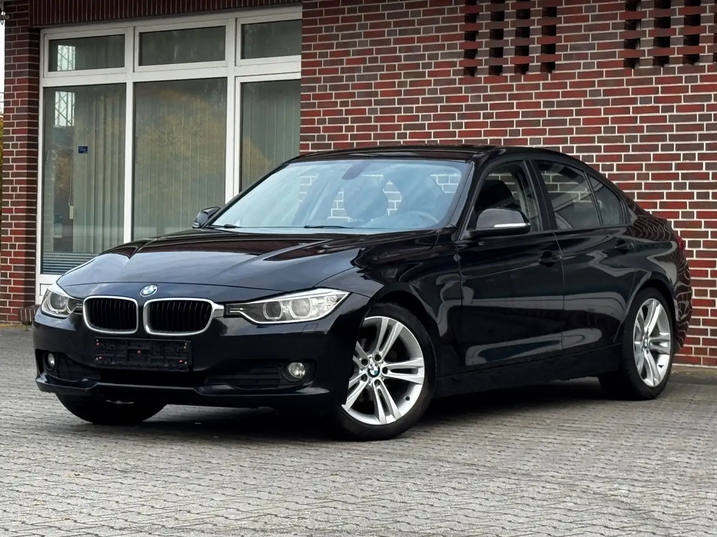 BMW 320 3 Limousine 320 d*BI XENON*NAVI.PROFF*PDC* Schwarz - 1