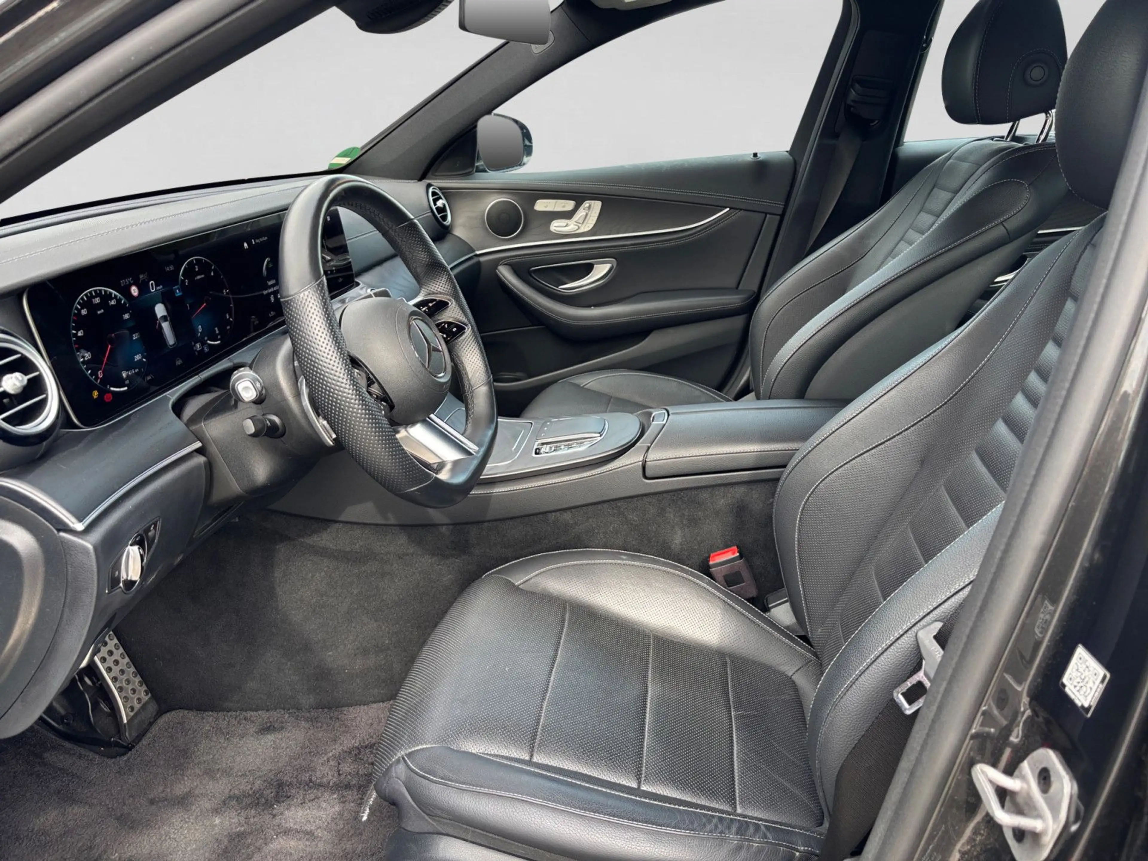 Mercedes-Benz E 400 E400d T 4Matic *360* GARANTIE* SITZKLIMA*AMGLINE — photo 9