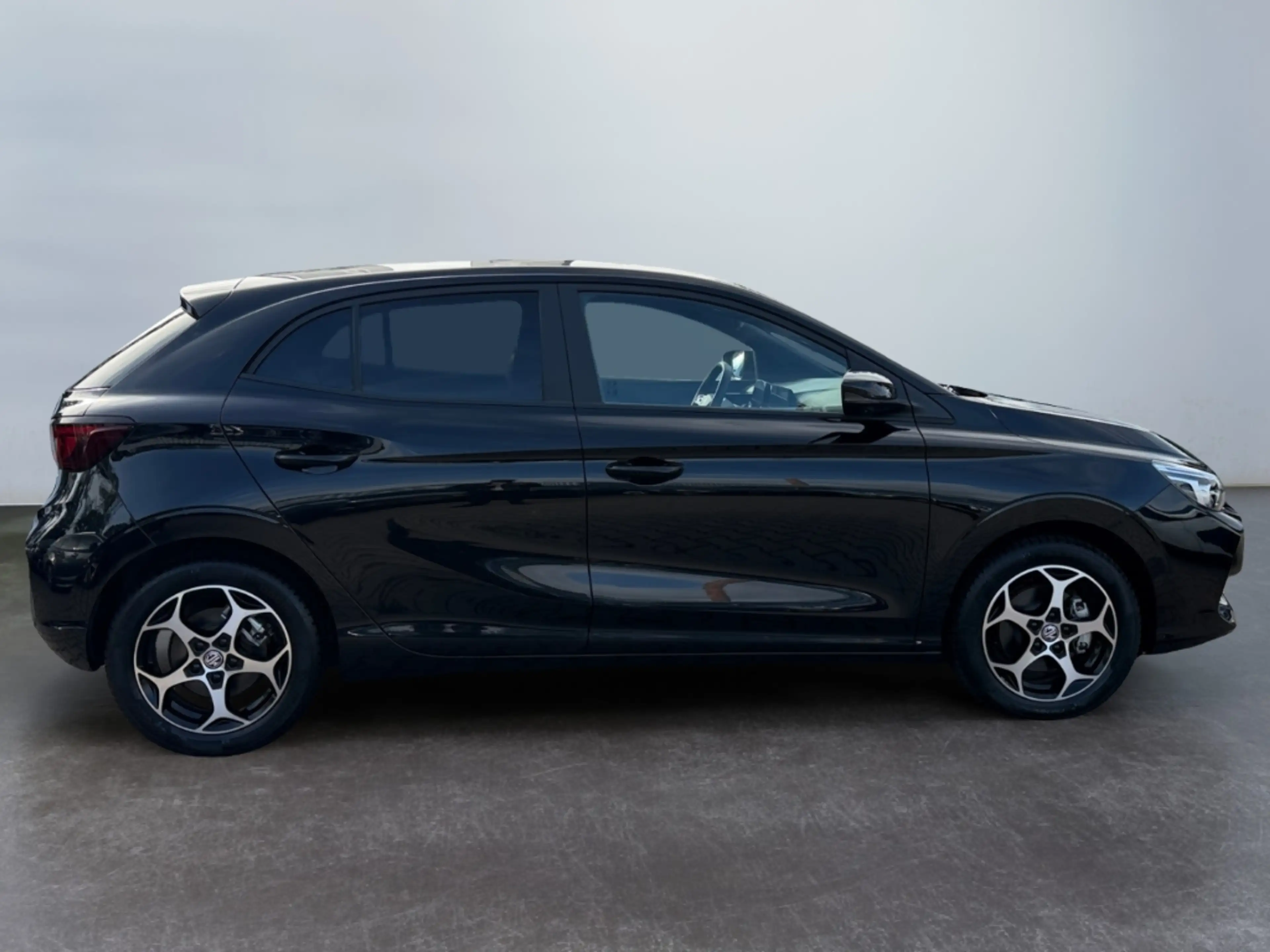 MG MG3 1.5 Hybrid+ 14kW Luxury — photo 9
