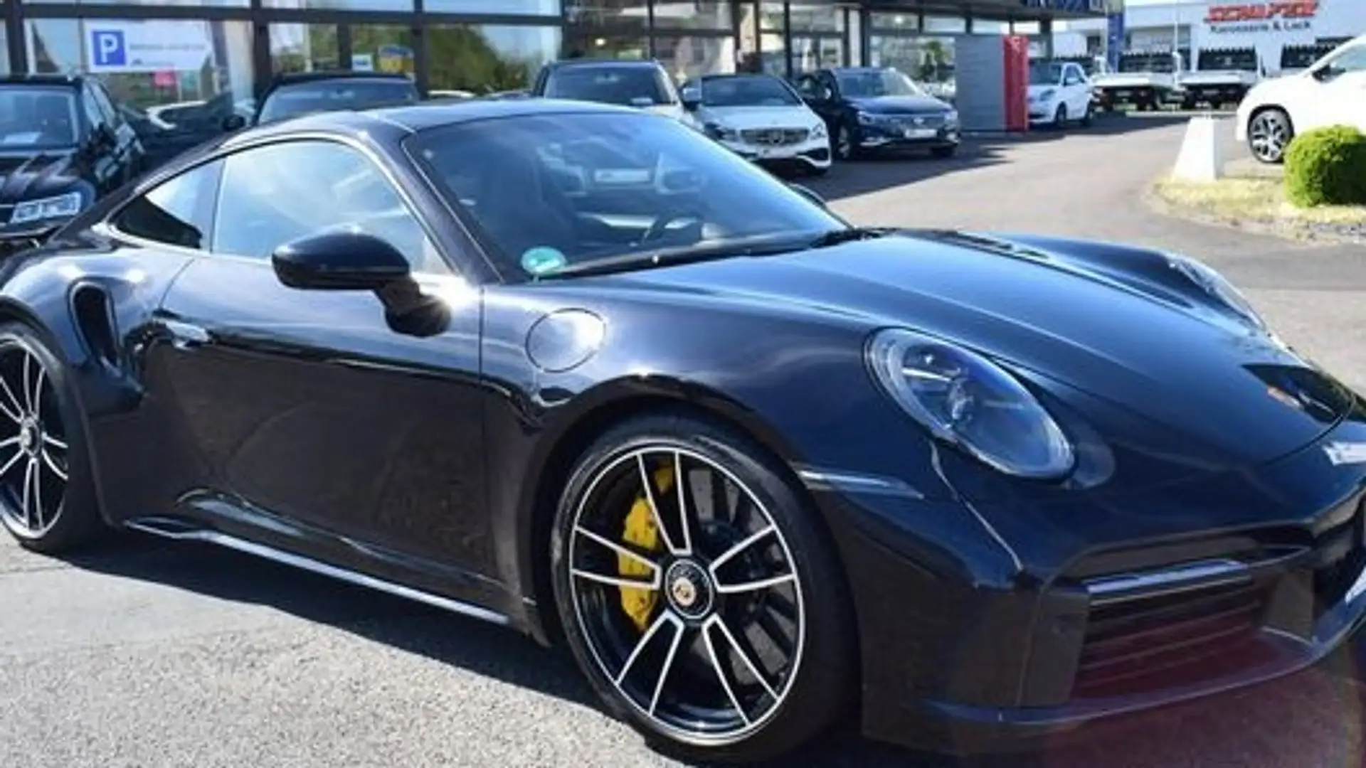 Porsche 992 Turbo S Coupé PDK Negro - 2