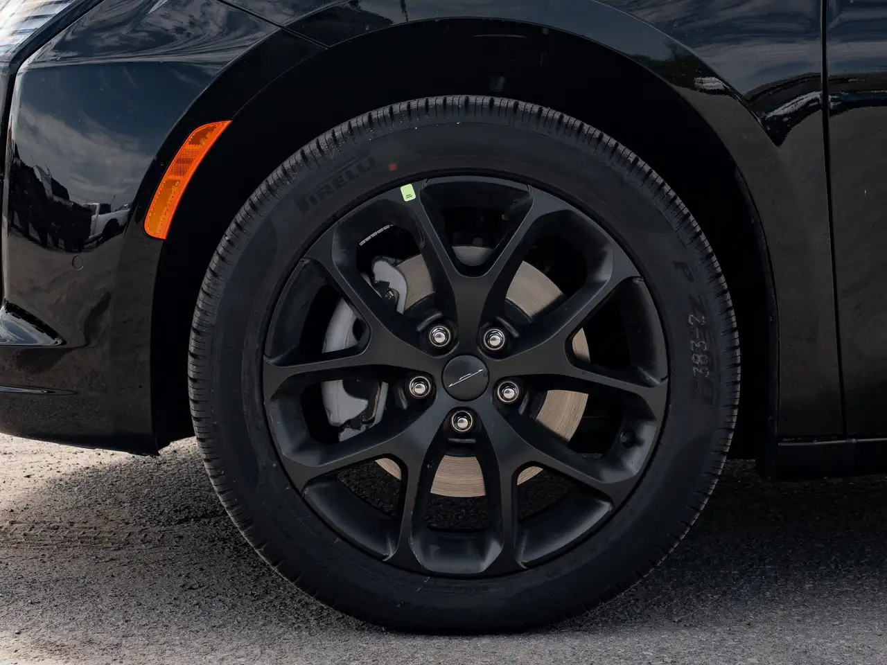 Chrysler Pacifica снимка Chrysler Pacifica