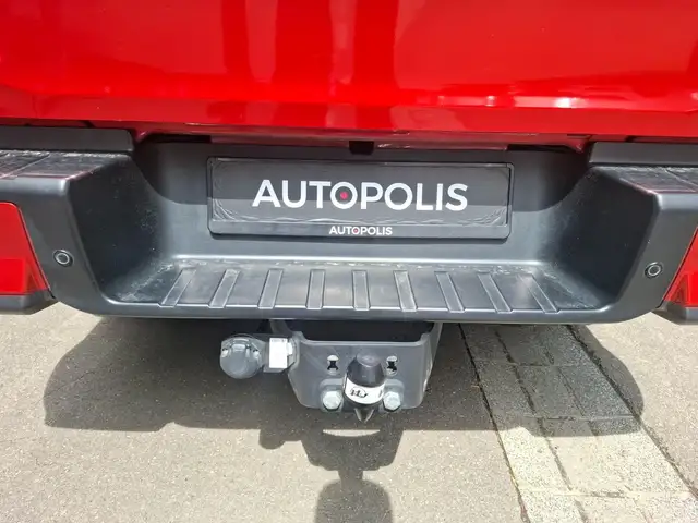 Isuzu D-Max view 13