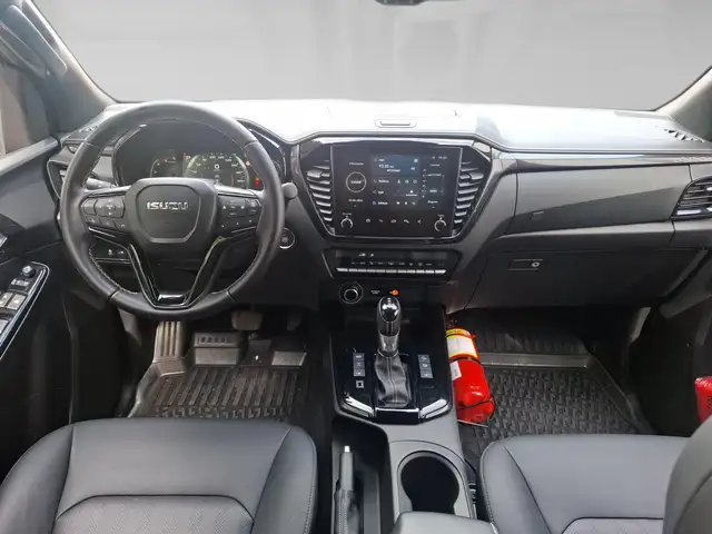 Isuzu D-Max view 5