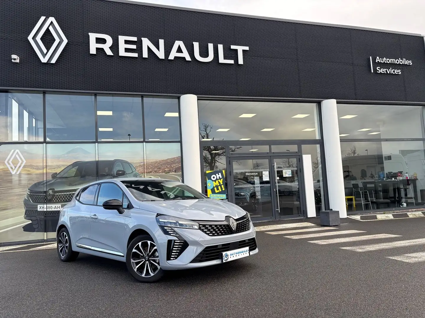 Renault Clio 1.6 E-TECH 145CH FULL HYBRID TECHNO - 24 Grau - 1