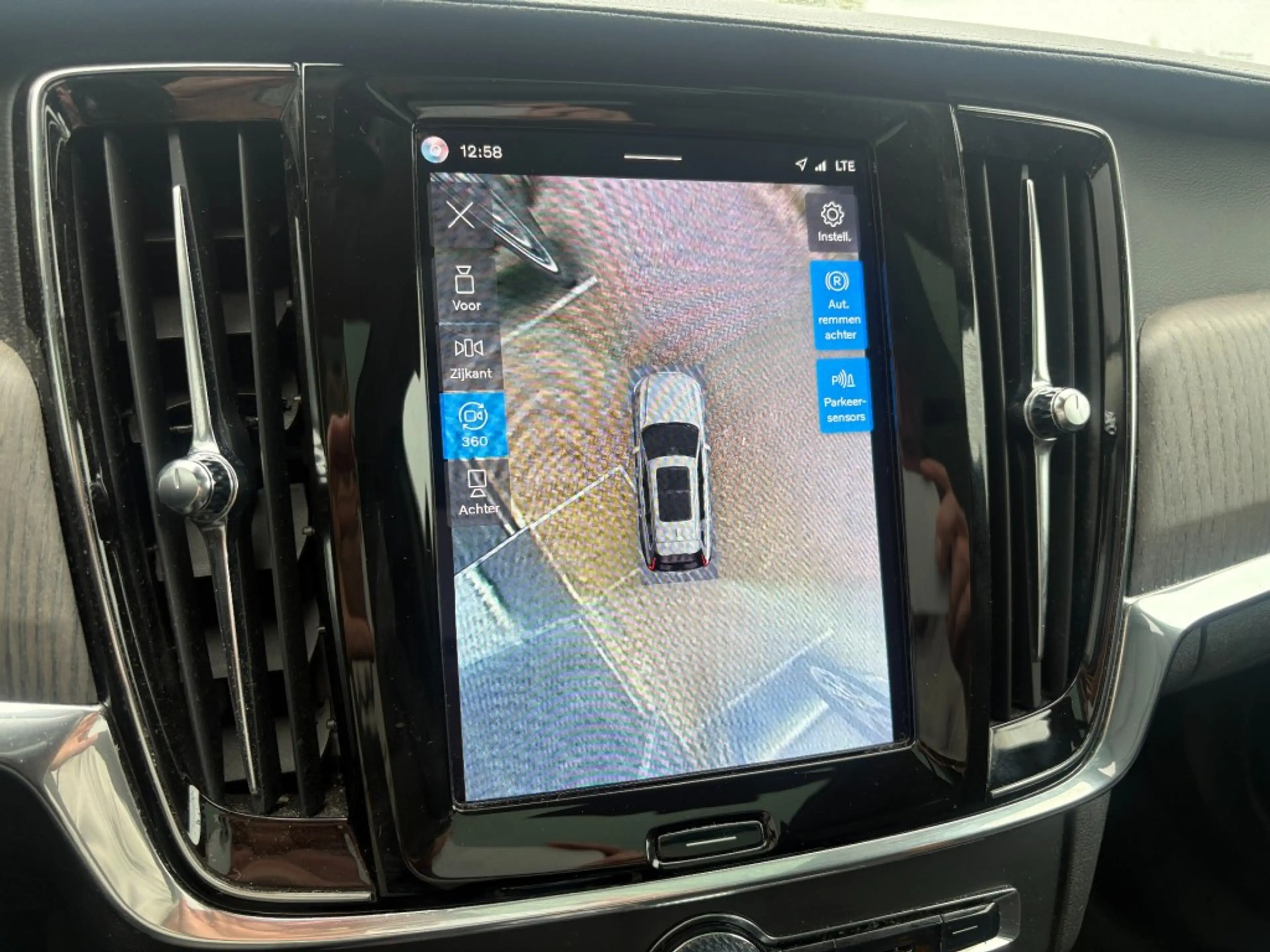 Volvo V90 2.0 T6 Recharge AWD Inscription Pano. I 360 cam I — photo 14