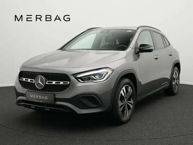 Mercedes-Benz GLA 180 GLA 180 Progressive LED+Kamera+Totw+Night Navi