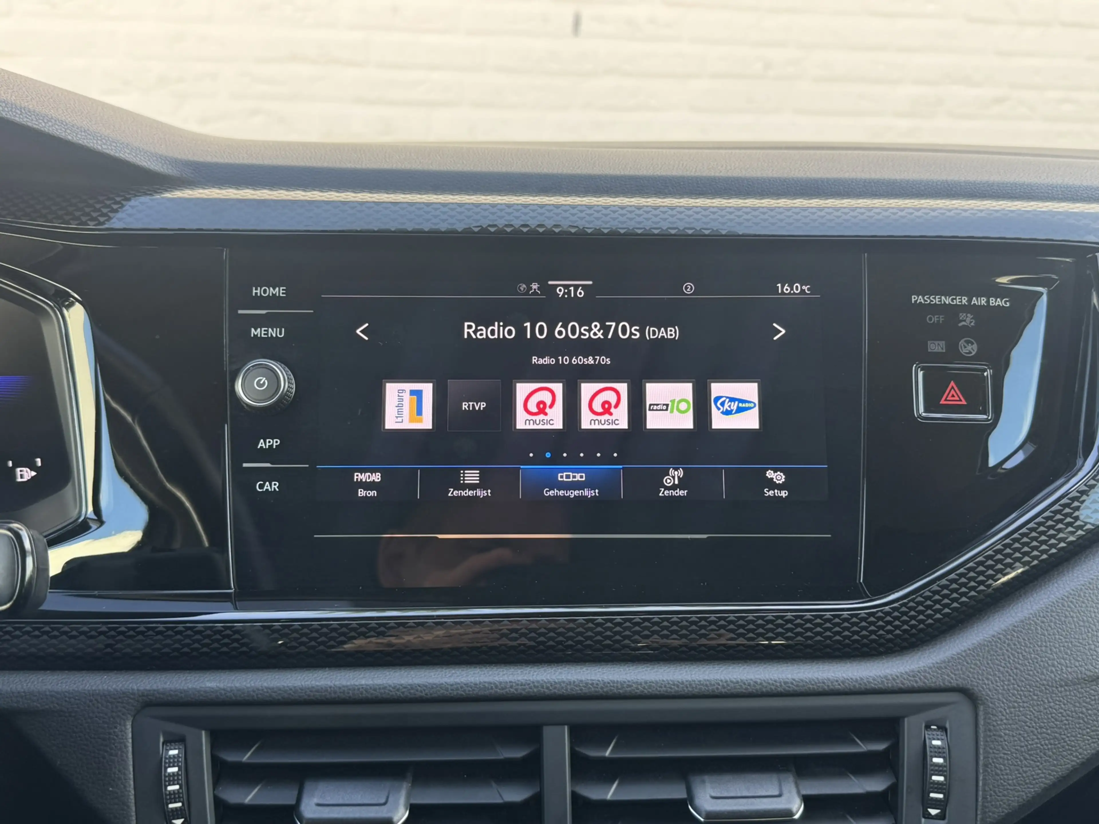 Volkswagen Polo 1.0 TSI Life Edition Carplay Camera Led verlichtin — photo 29