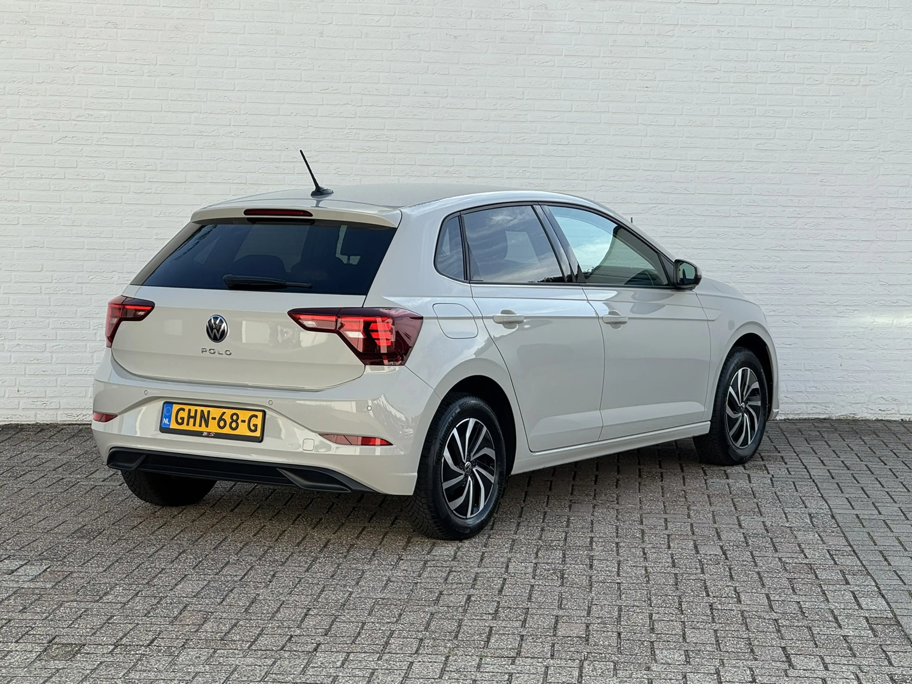 Volkswagen Polo 1.0 TSI Life Edition Carplay Camera Led verlichtin — photo 8