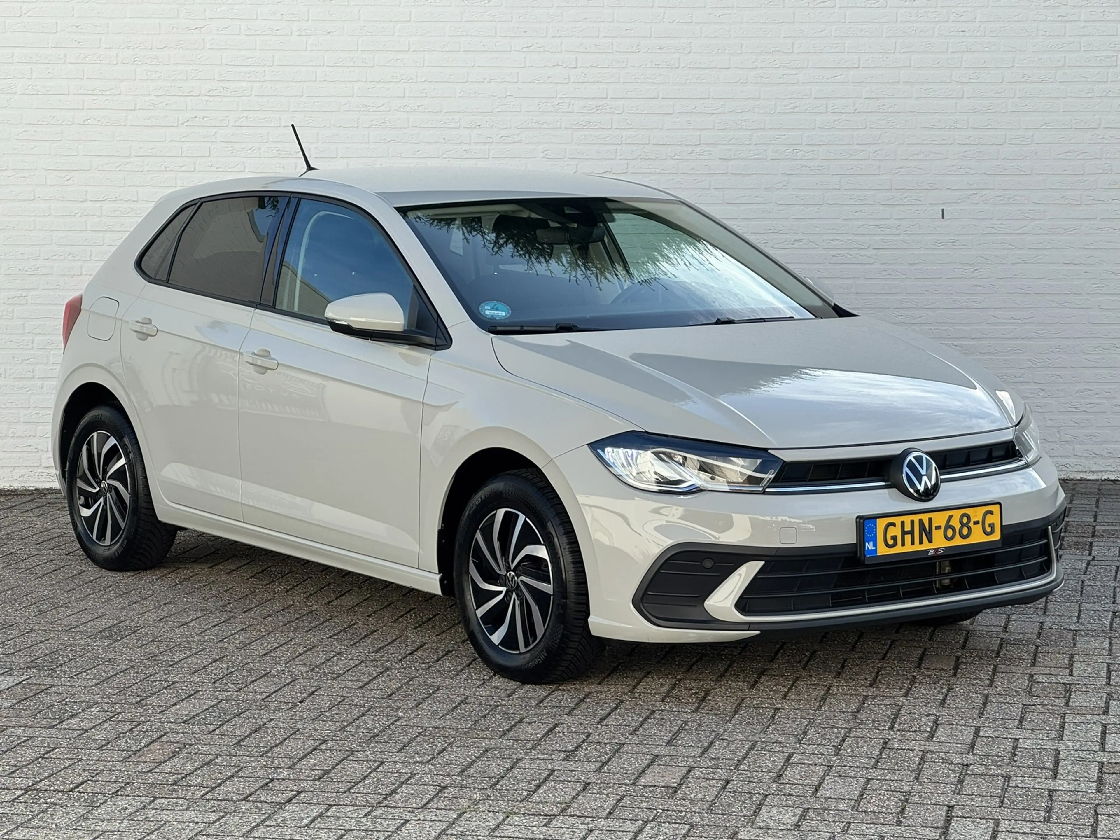 Volkswagen Polo 1.0 TSI Life Edition Carplay Camera Led verlichtin — photo 11