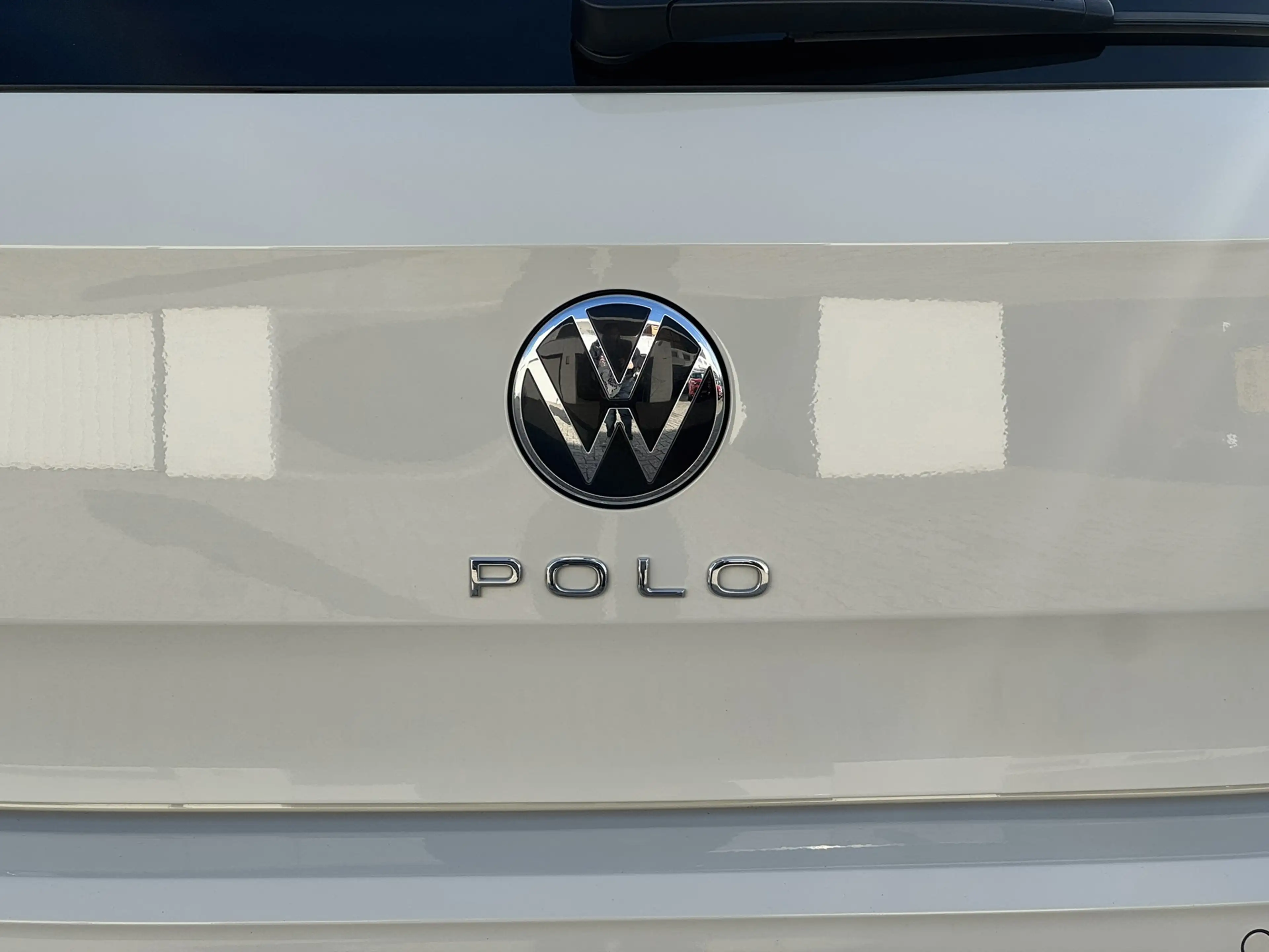 Volkswagen Polo 1.0 TSI Life Edition Carplay Camera Led verlichtin — photo 16