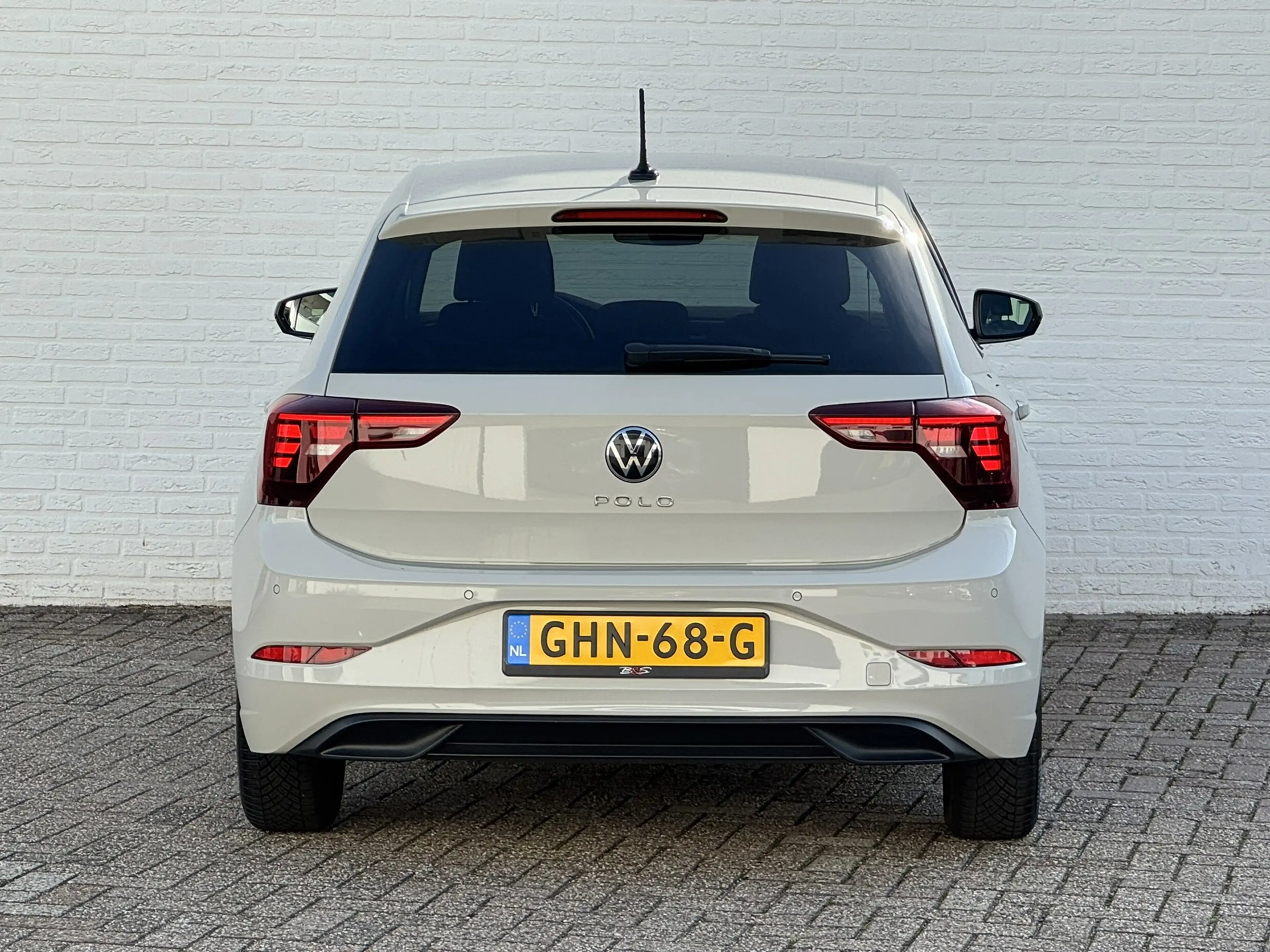 Volkswagen Polo 1.0 TSI Life Edition Carplay Camera Led verlichtin — photo 18