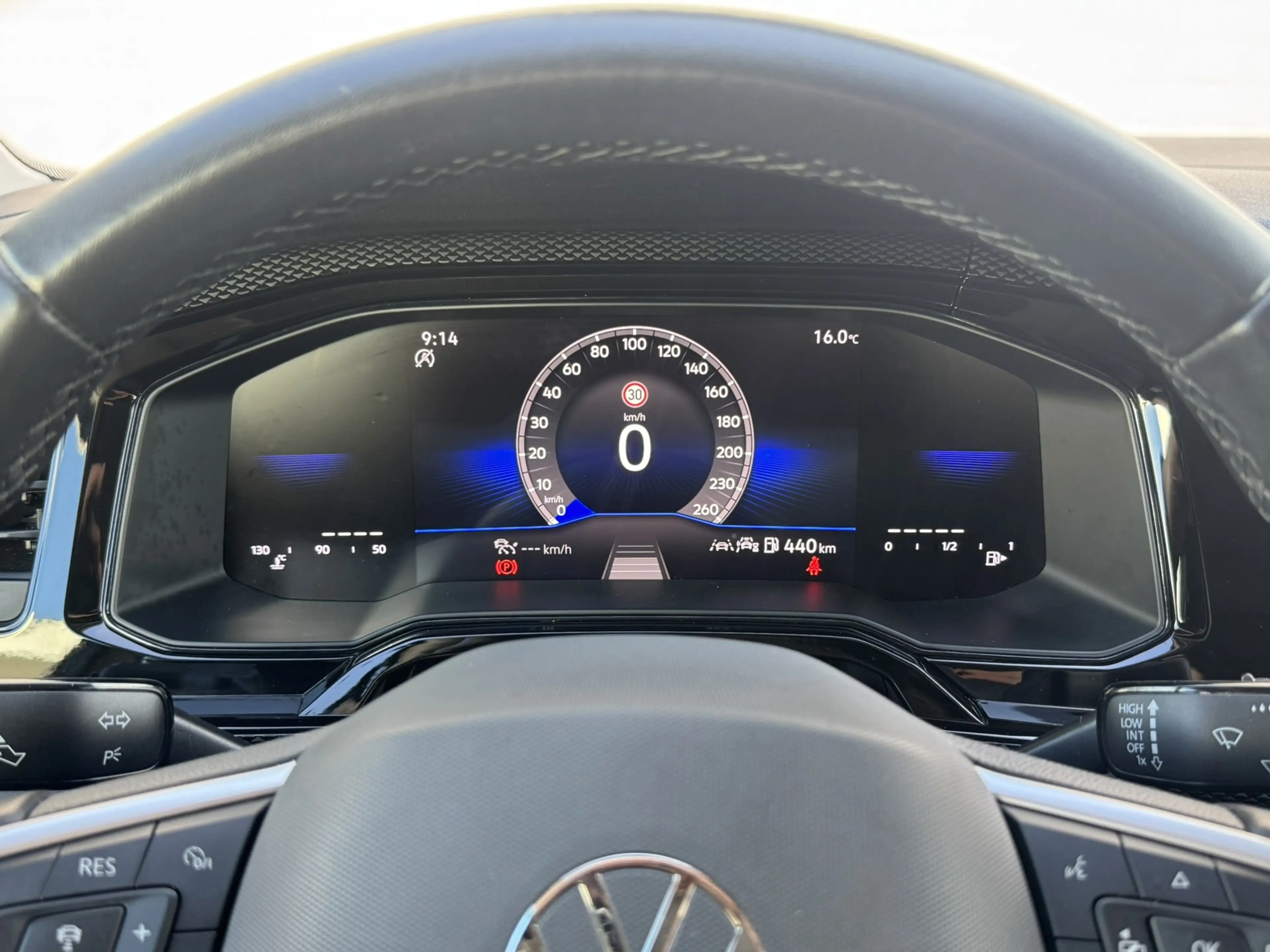 Volkswagen Polo 1.0 TSI Life Edition Carplay Camera Led verlichtin — photo 42