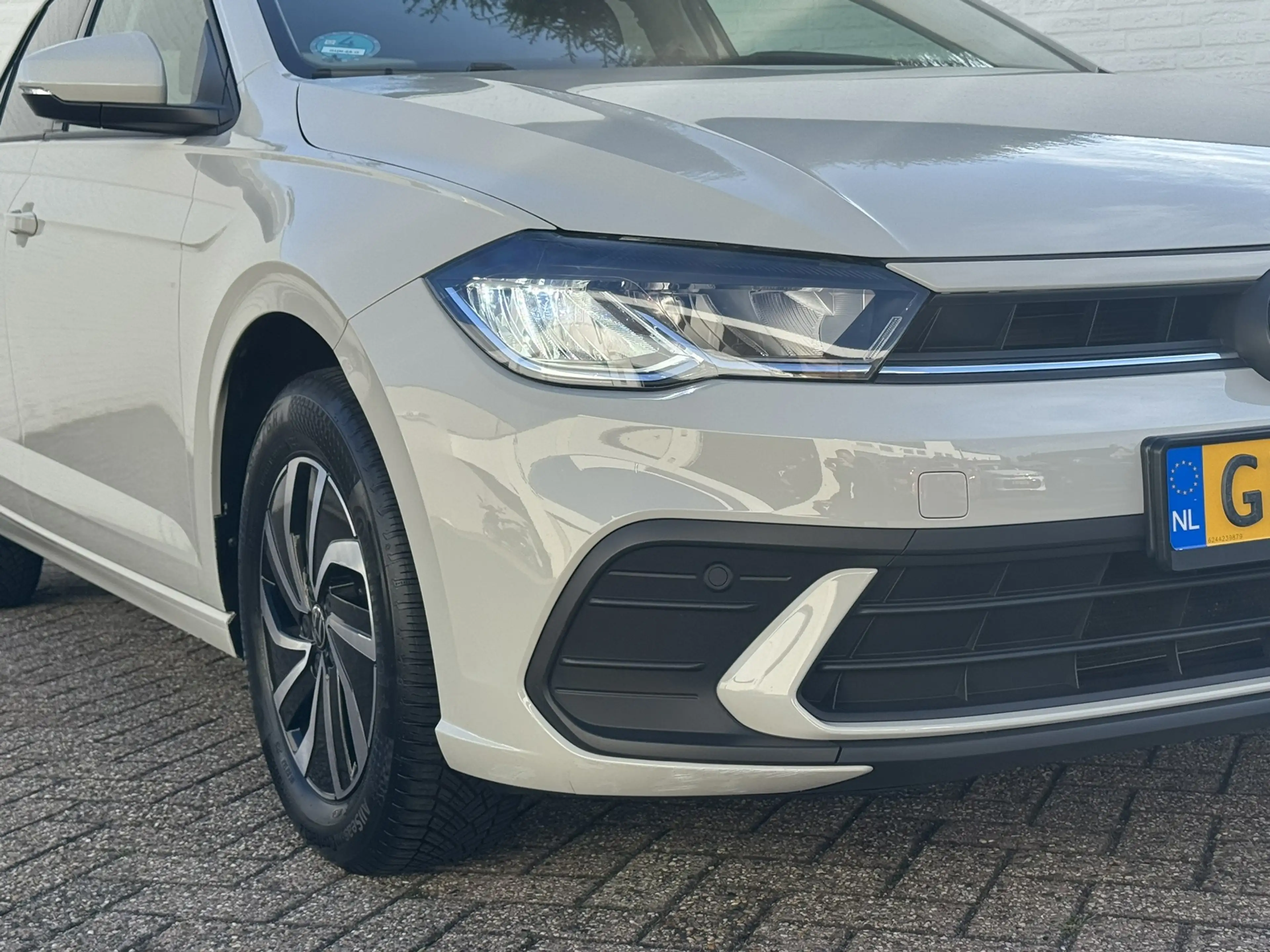 Volkswagen Polo 1.0 TSI Life Edition Carplay Camera Led verlichtin — photo 32