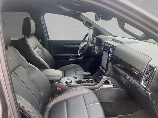 Ford Ranger view 3