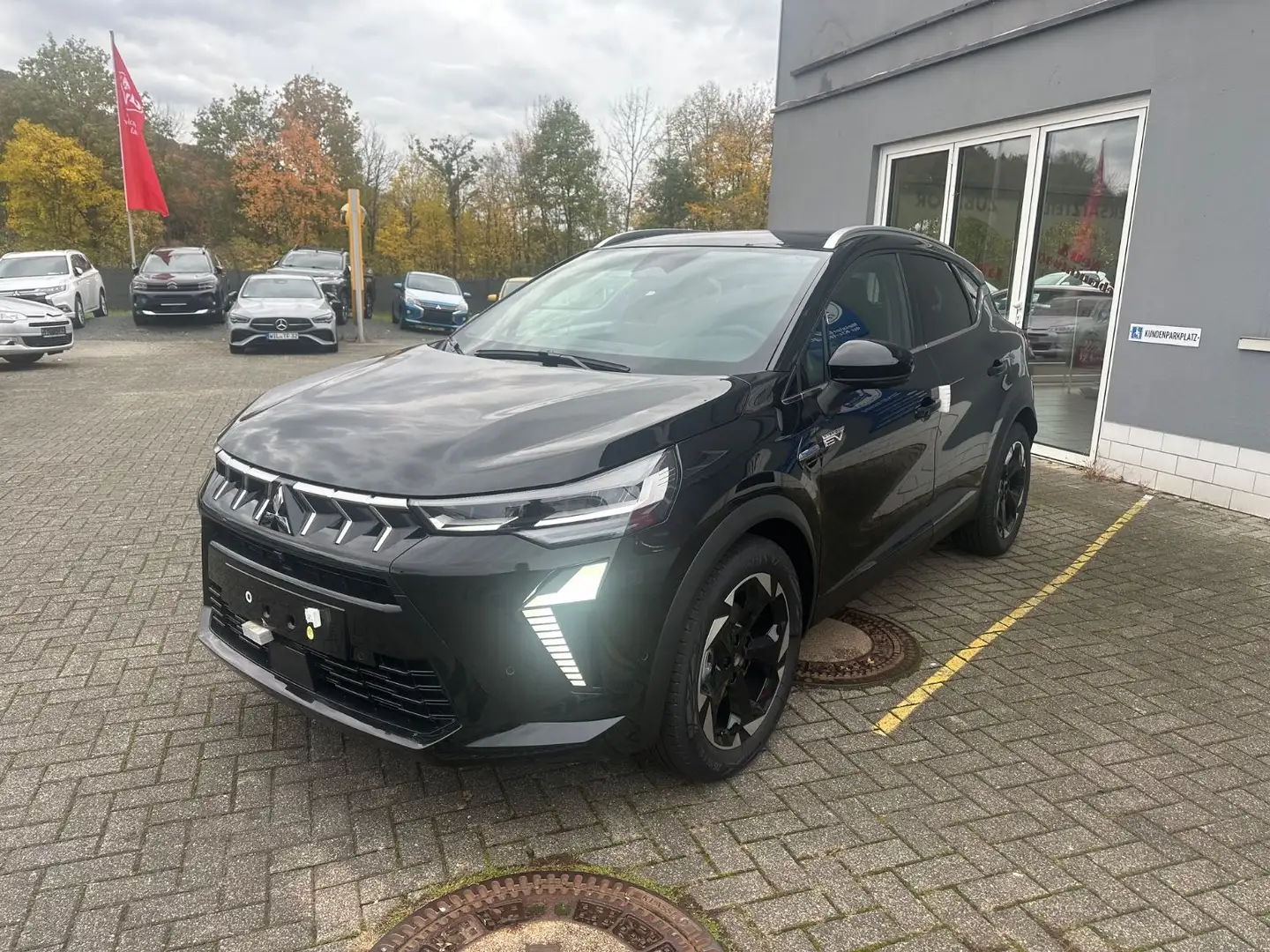 Mitsubishi ASX Edition Hybrid Schwarz - 1