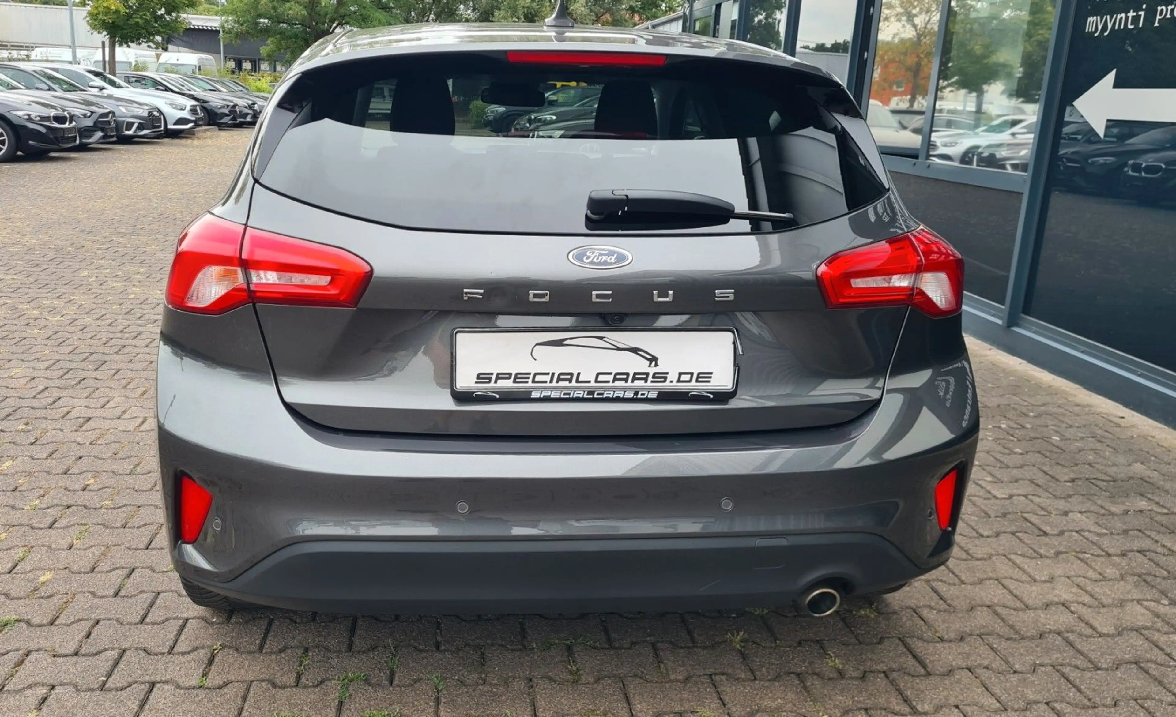 Ford Focus Limo Cool & Connect - NAVI - CAM - — photo 6