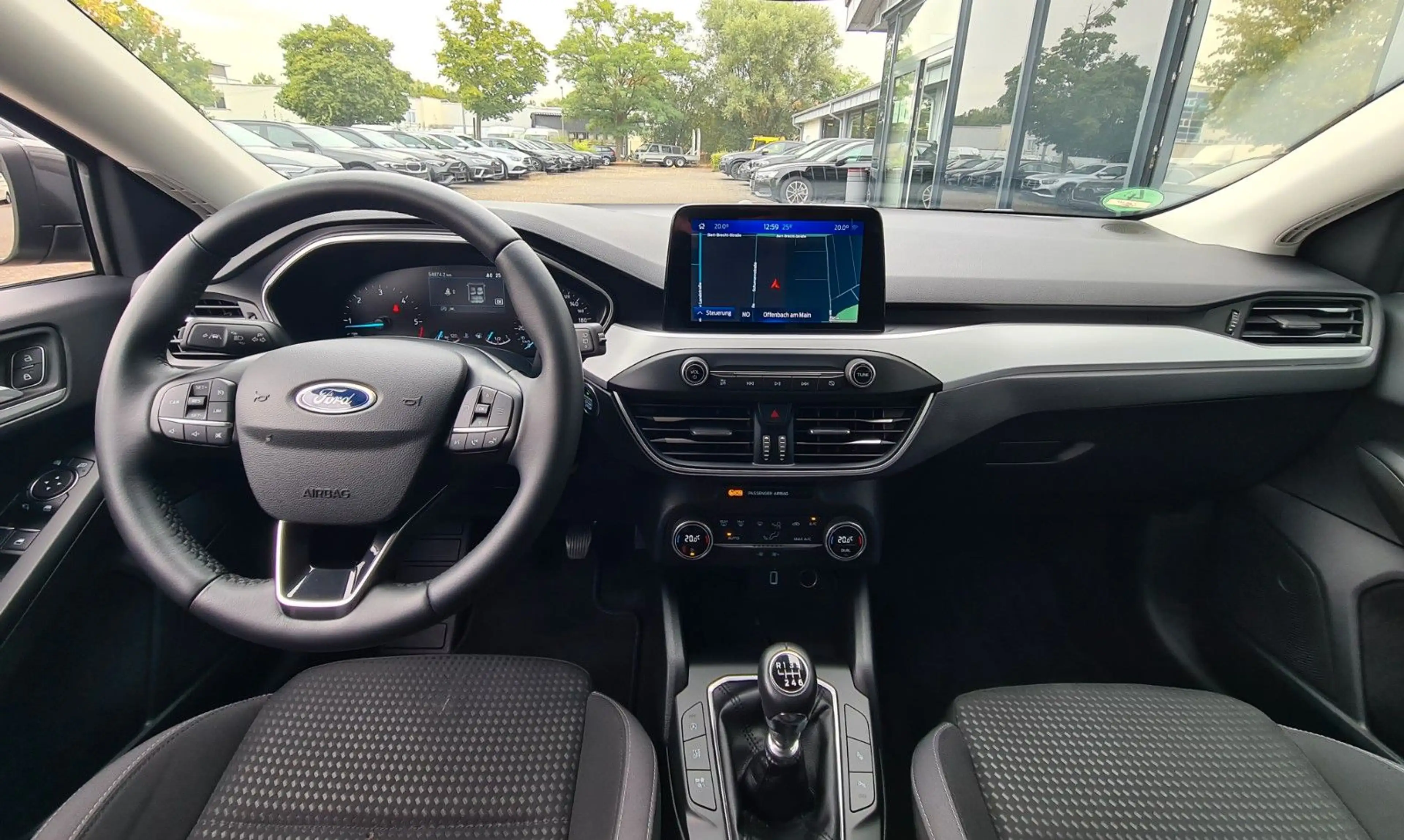 Ford Focus Limo Cool & Connect - NAVI - CAM - — photo 11