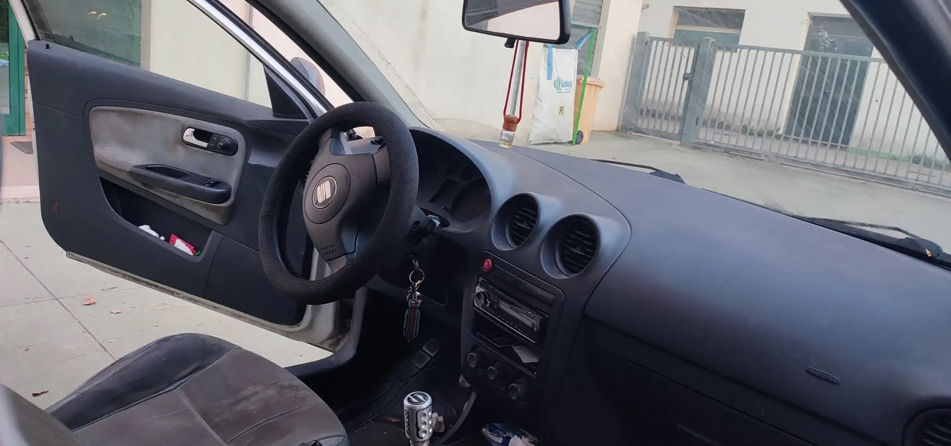 SEAT Ibiza 3p 1.9 tdi Signo - 2