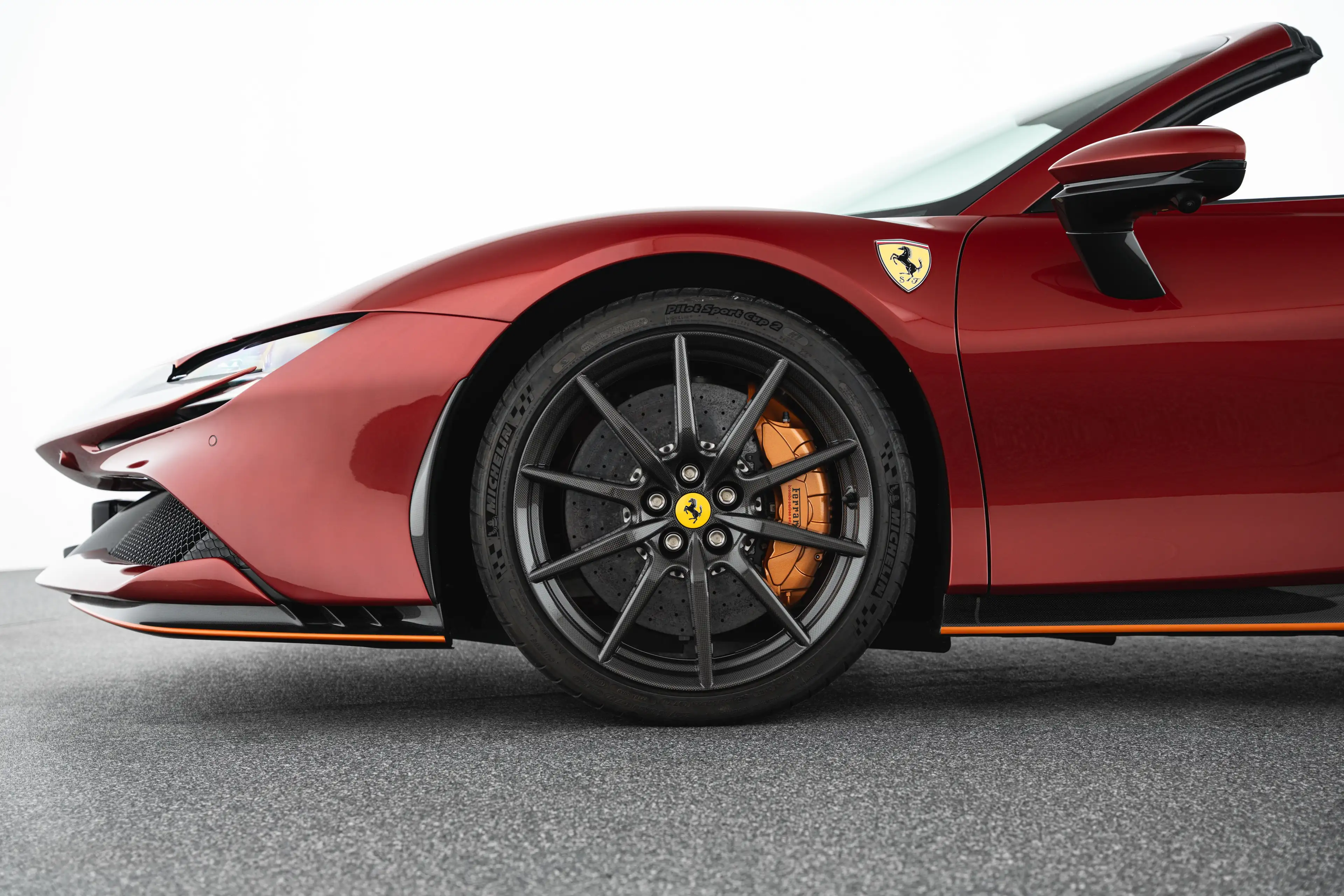Ferrari SF90 Spider — photo 9