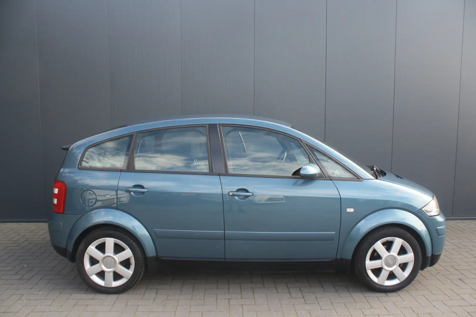 Audi A2 1.4 - CLIMATE CONTROL - EXCLUSIVE PAKKET Blauw - 2